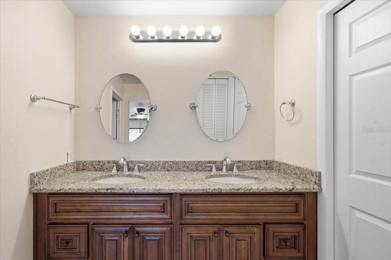 14105 KNOTTINGSLEY PL — photo 15