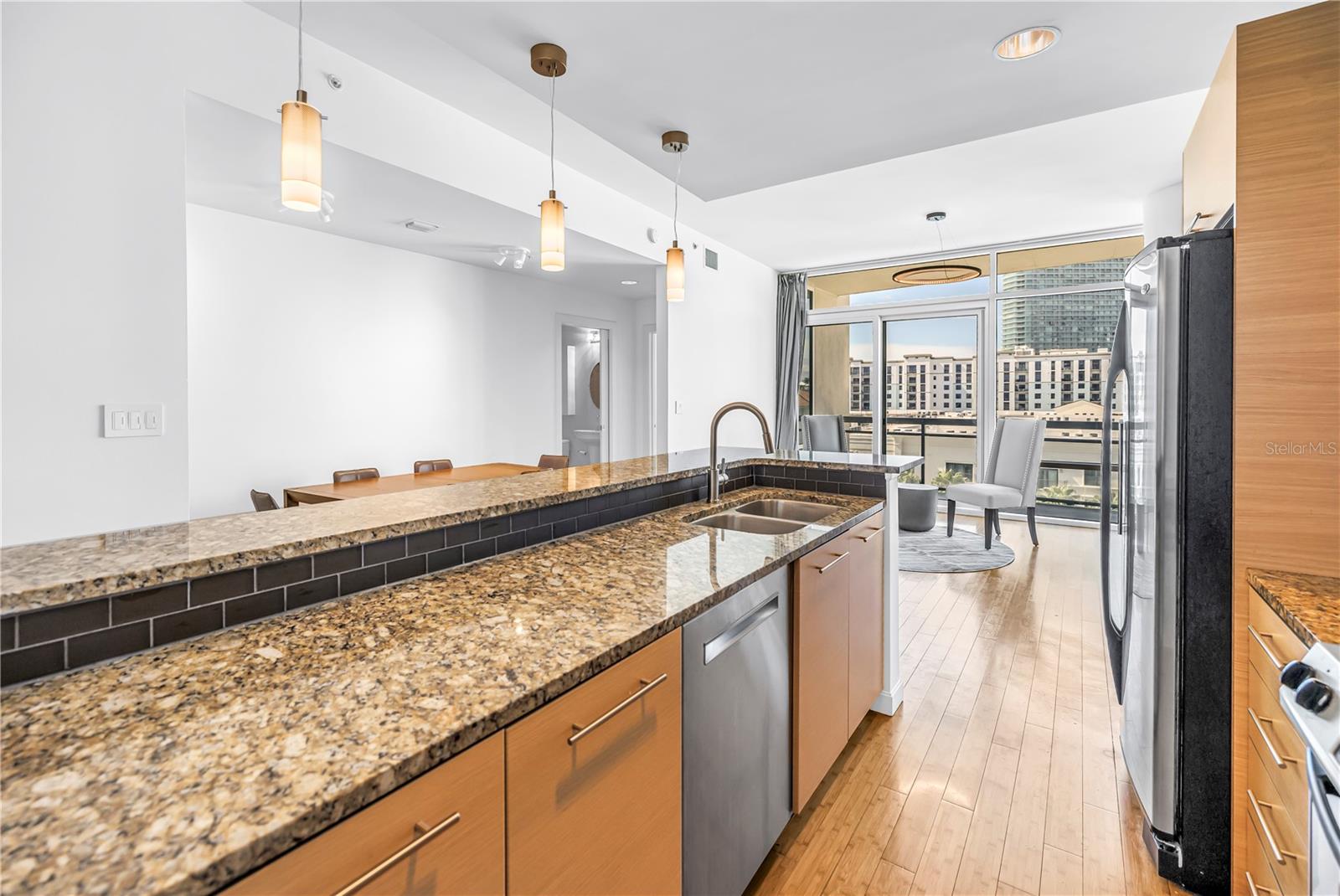 400 4TH AVE S #701 — photo 24