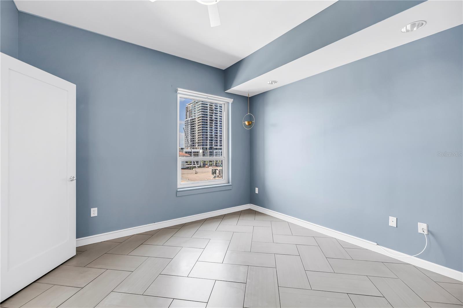400 4TH AVE S #701 — photo 27