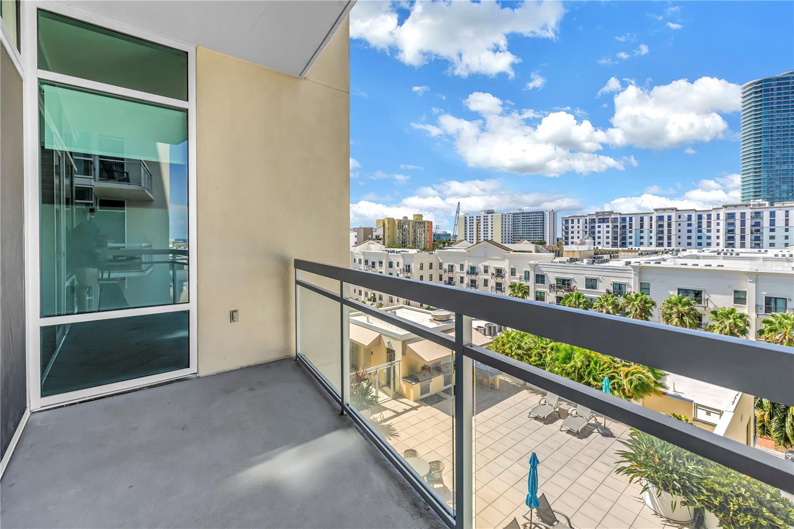 400 4TH AVE S #701 — photo 40