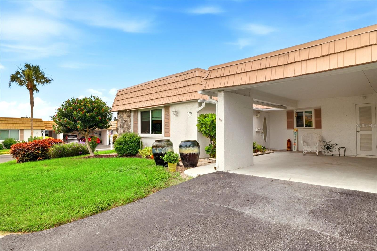 2407 RIVERBLUFF PKWY #V-226 — photo 2