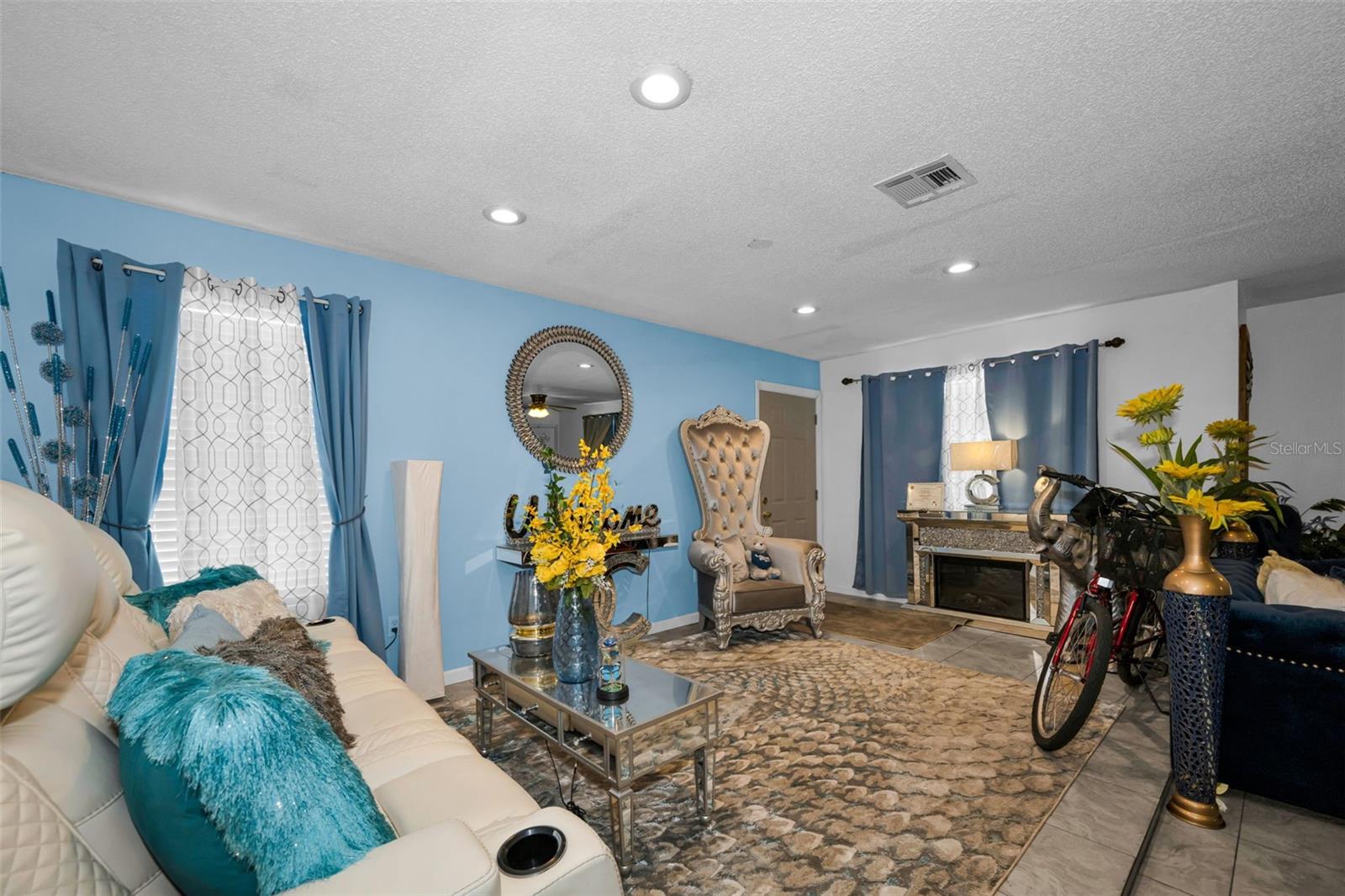 7526 CAROLTON CIR — photo 22