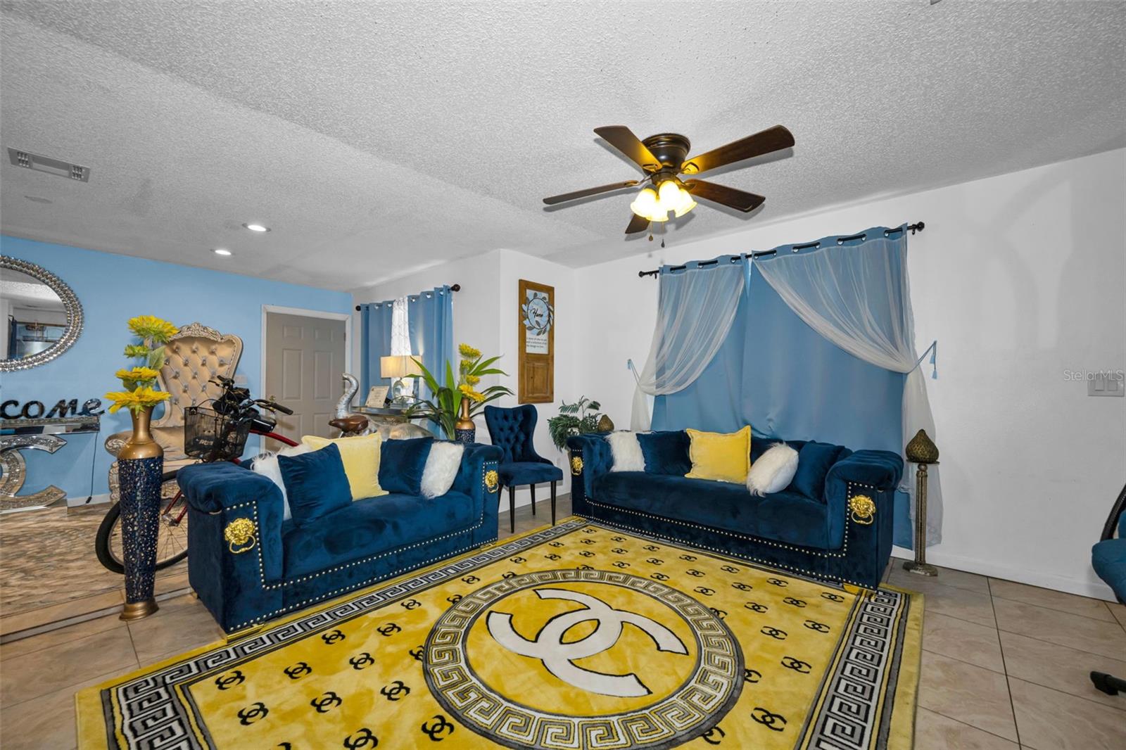 7526 CAROLTON CIR — photo 9