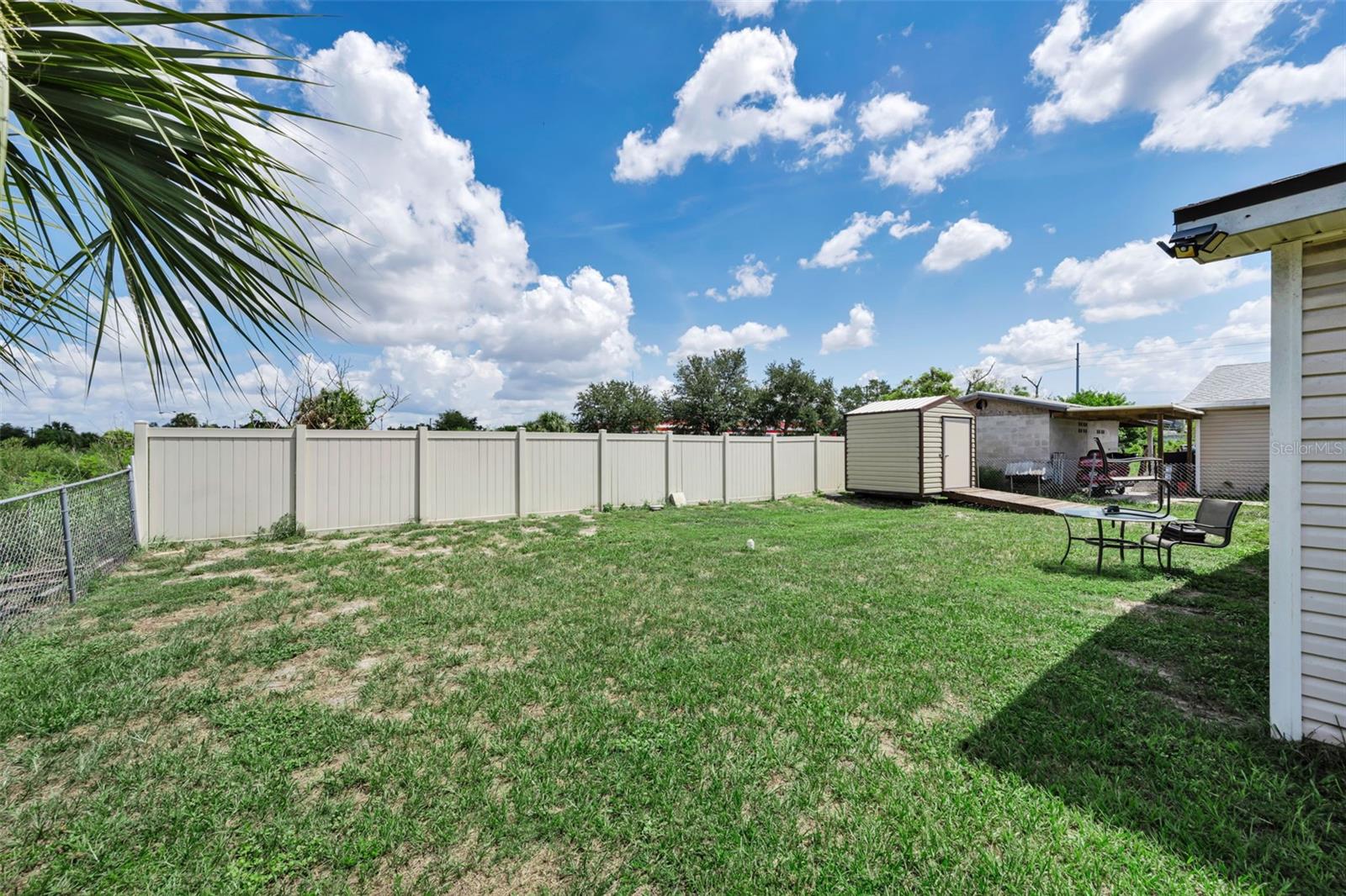 7526 CAROLTON CIR — photo 39