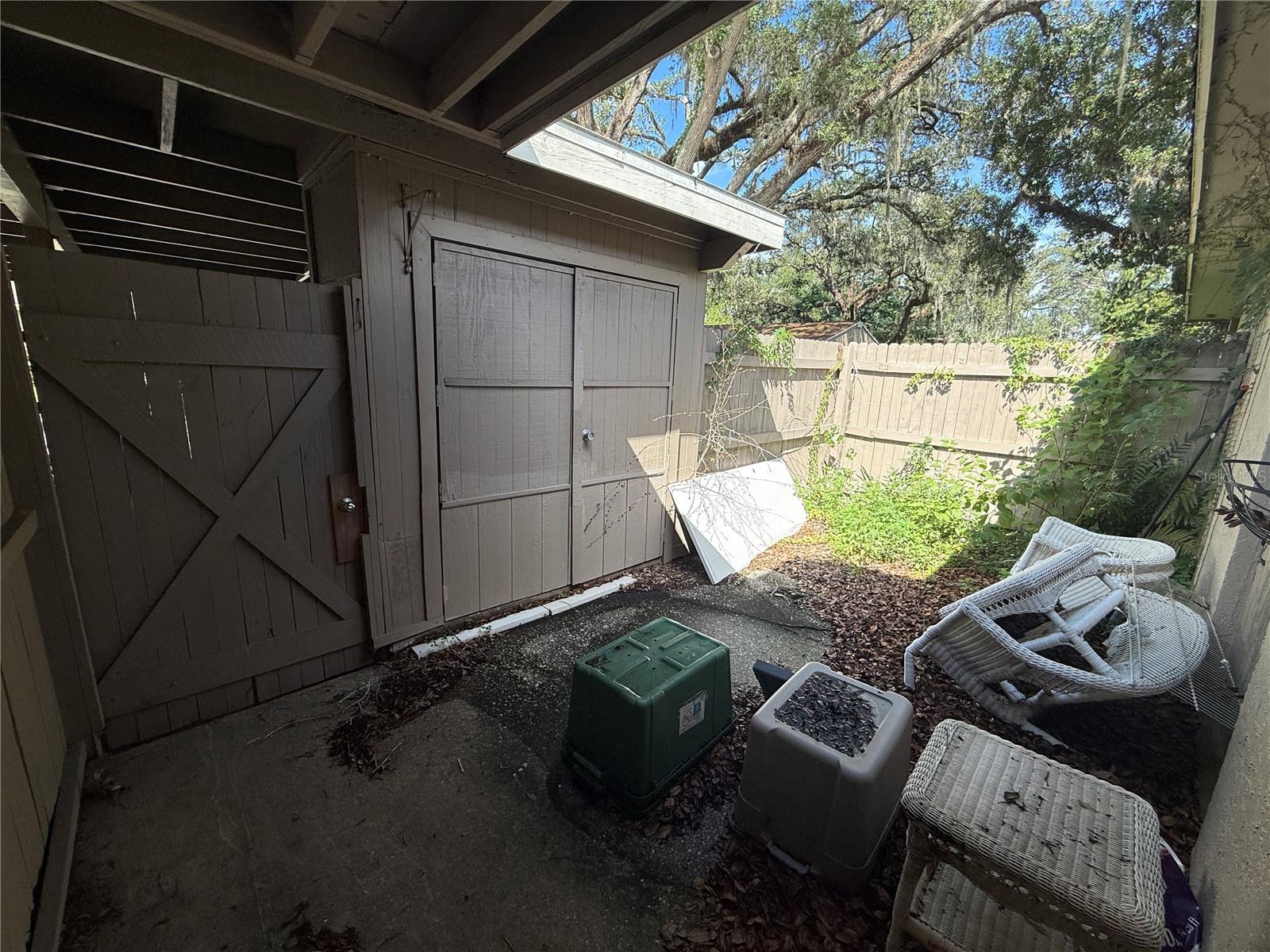 8649 LAKE ISLE DR #182 — photo 2