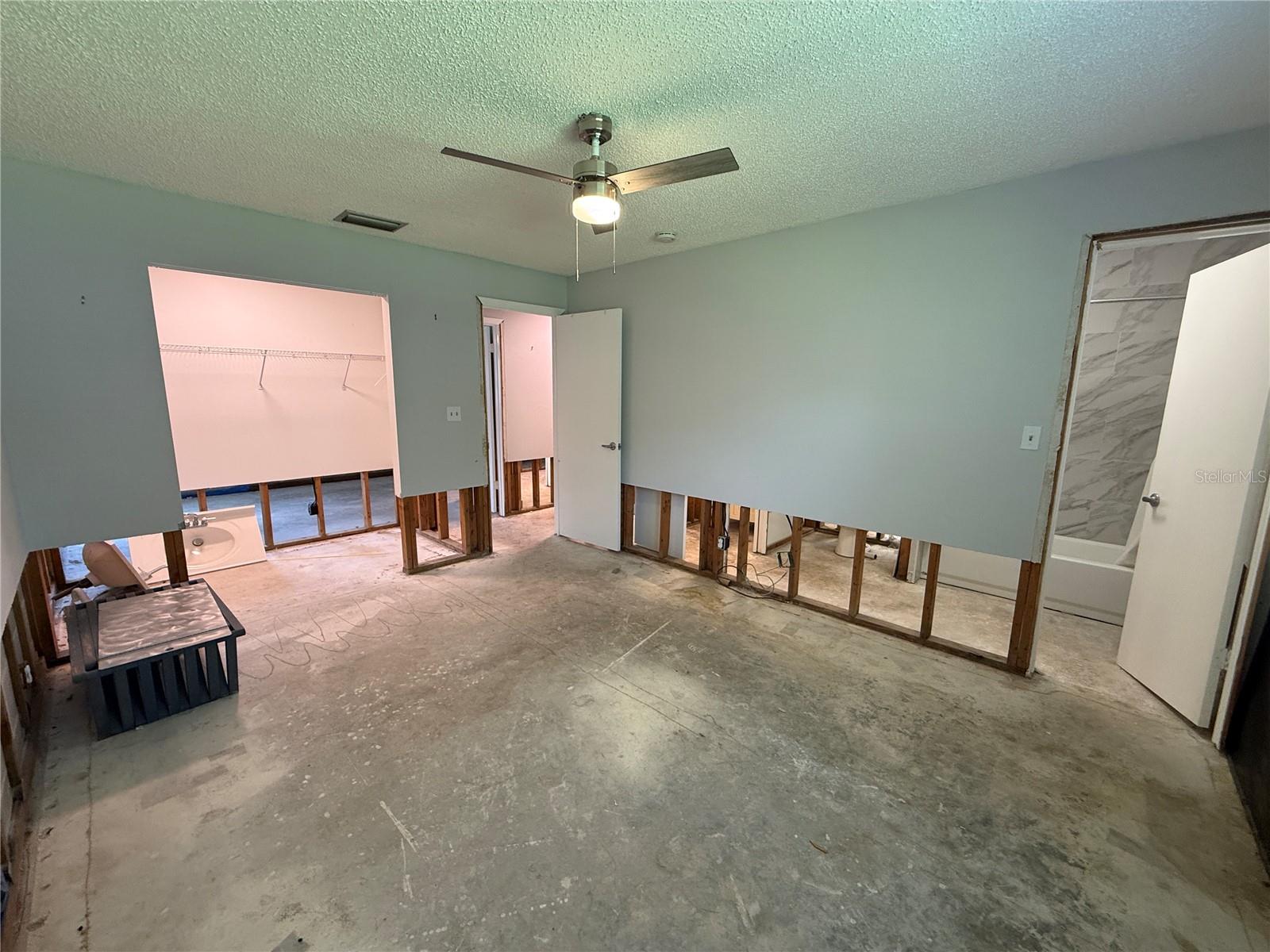 8649 LAKE ISLE DR #182 — photo 11