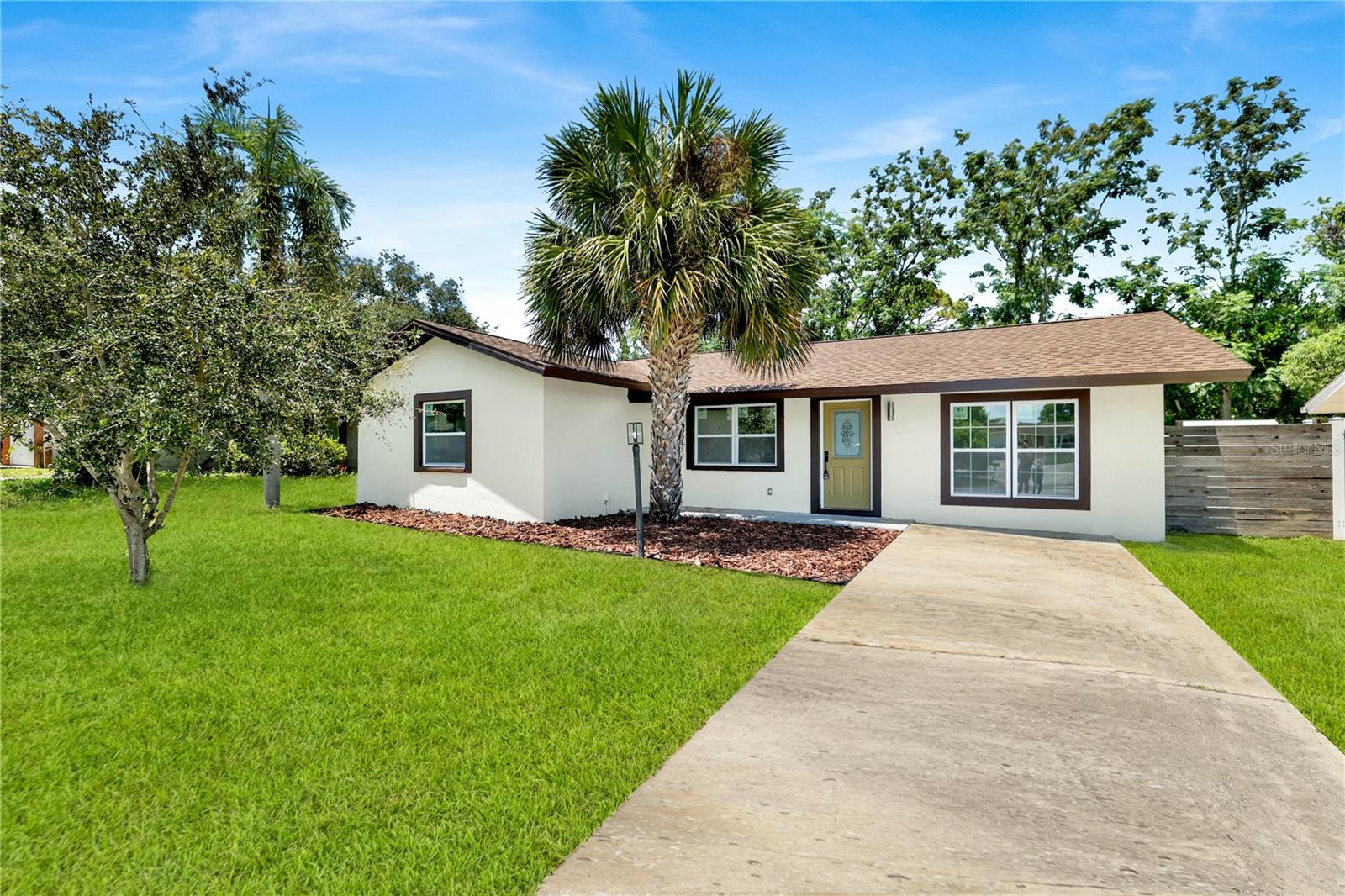 2264 WINCHESTER DR — photo 2