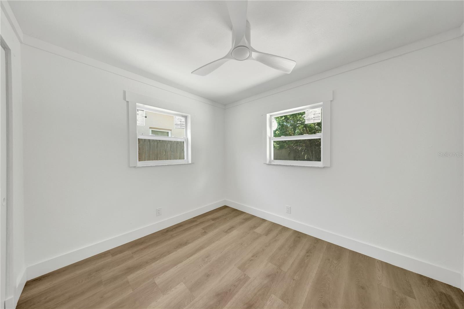 2264 WINCHESTER DR — photo 18