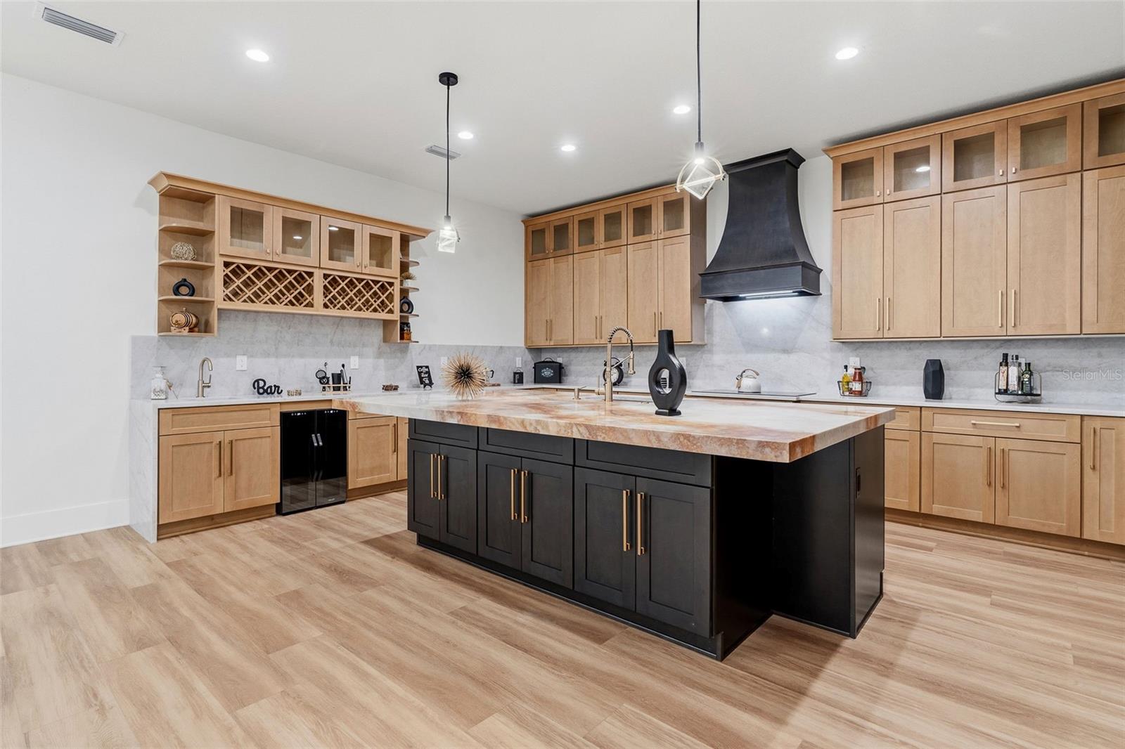 2914 W WALNUT ST — photo 16