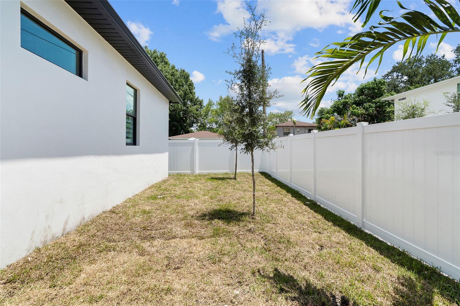 2914 W WALNUT ST — photo 49
