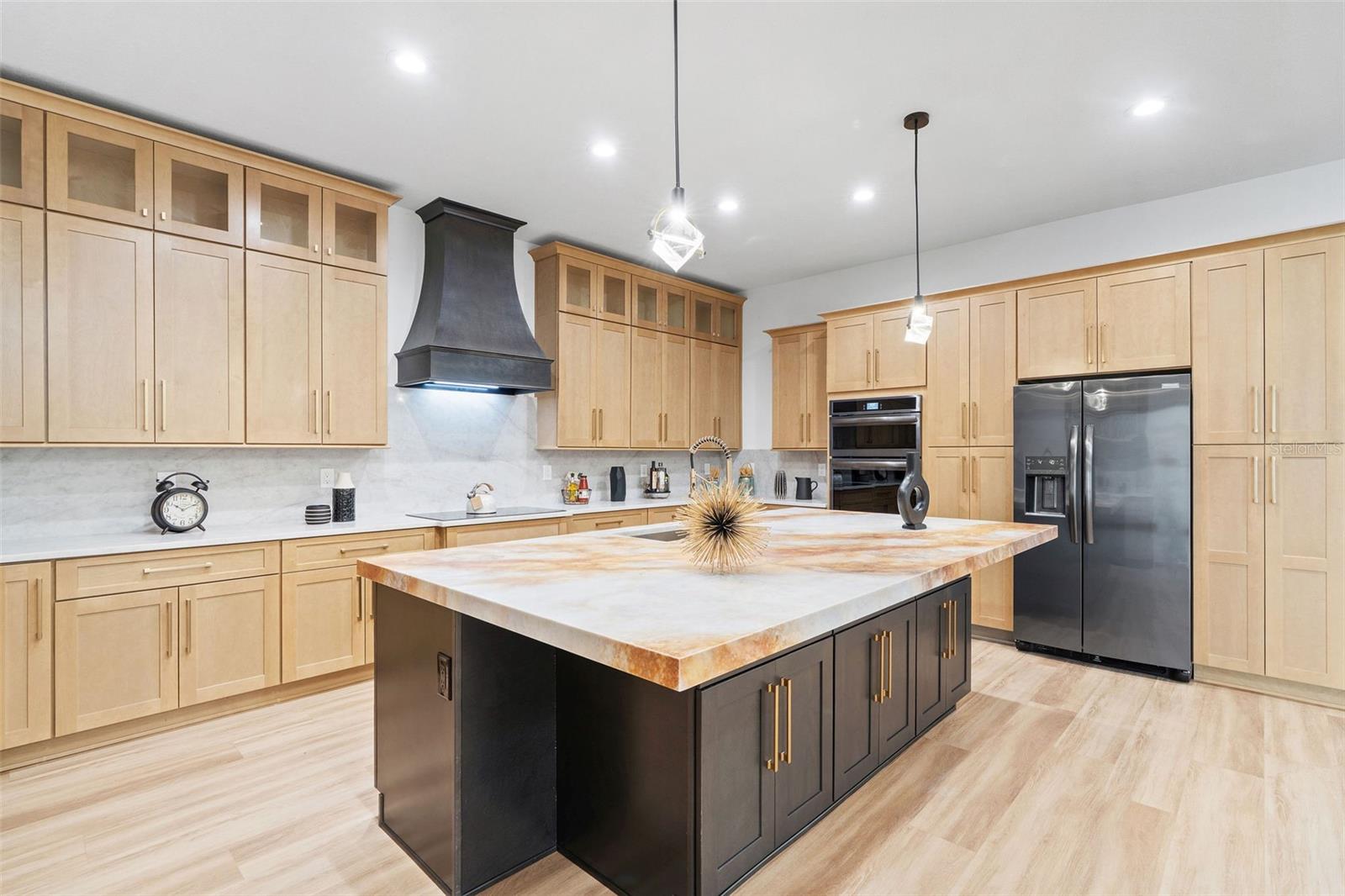 2914 W WALNUT ST — photo 11