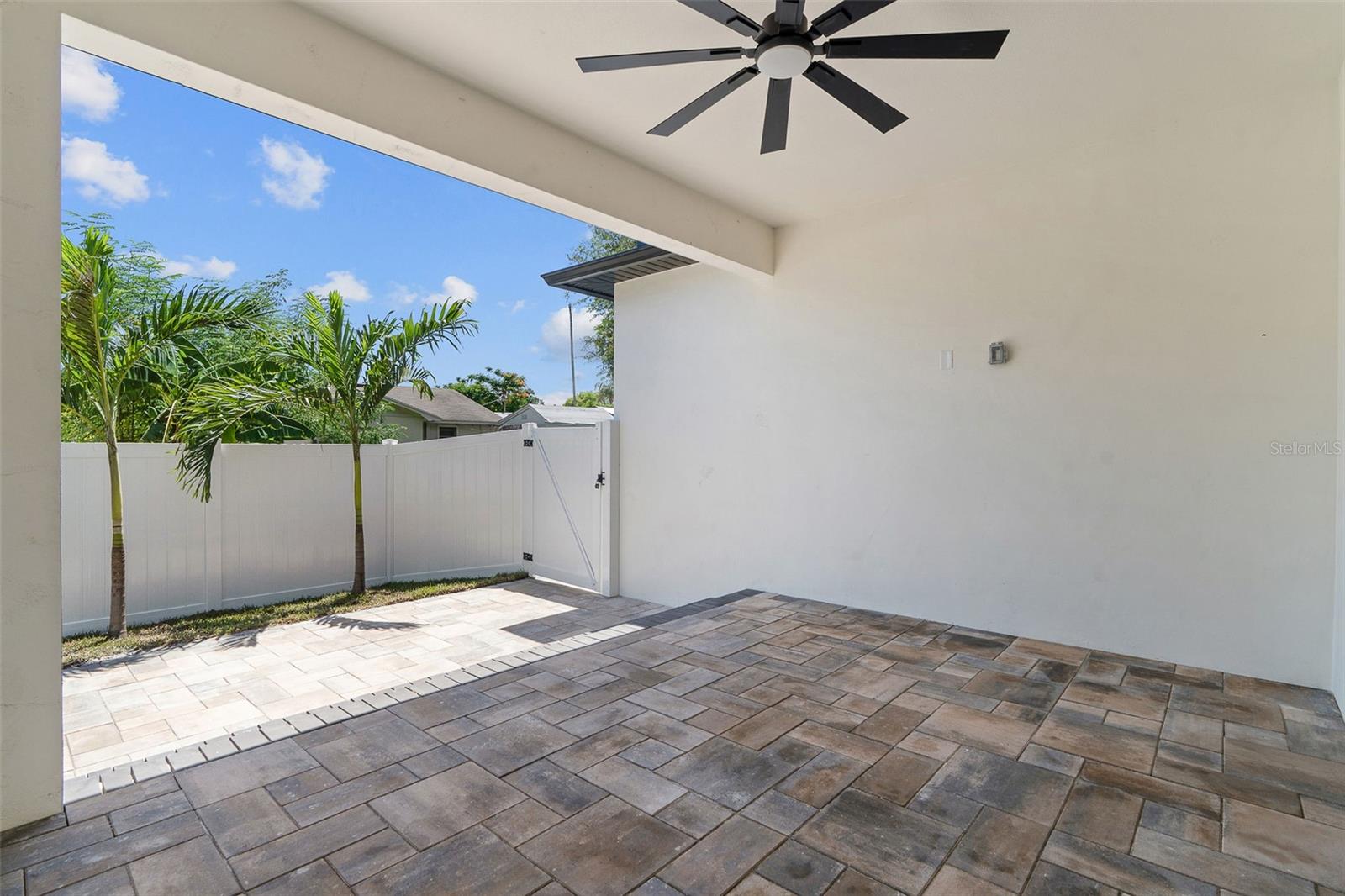 2914 W WALNUT ST — photo 50