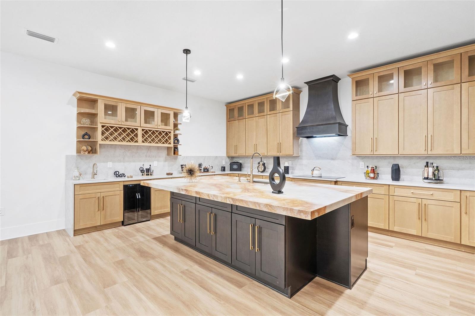 2914 W WALNUT ST — photo 12