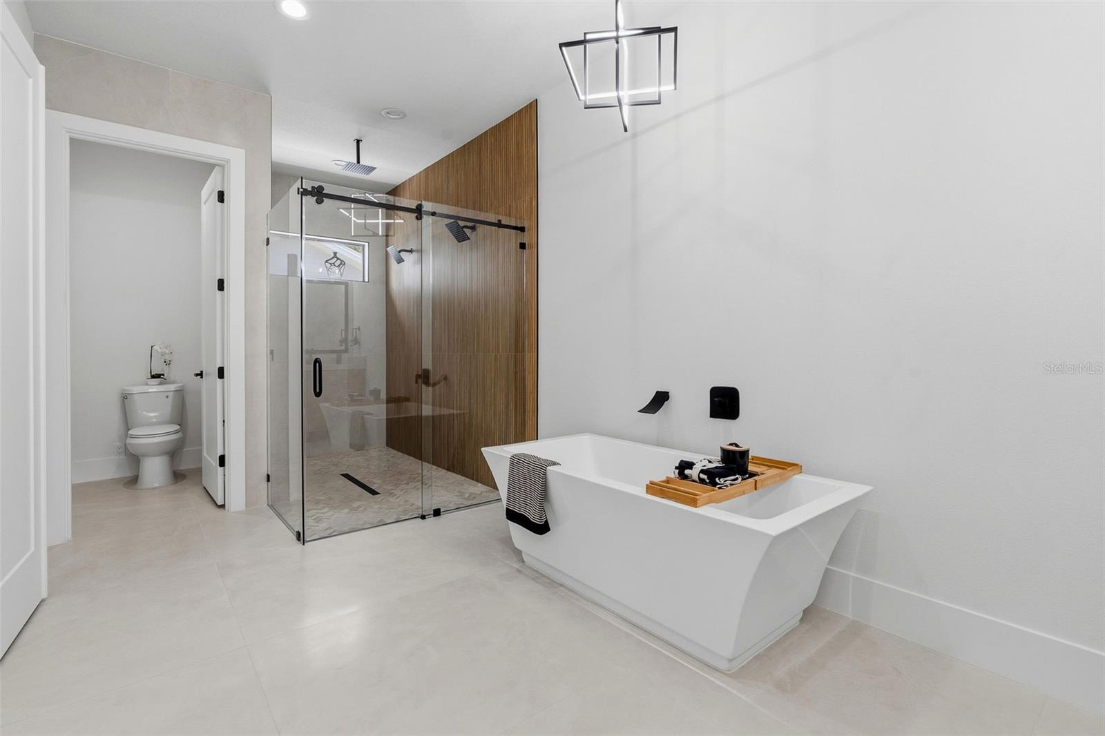 2914 W WALNUT ST — photo 28