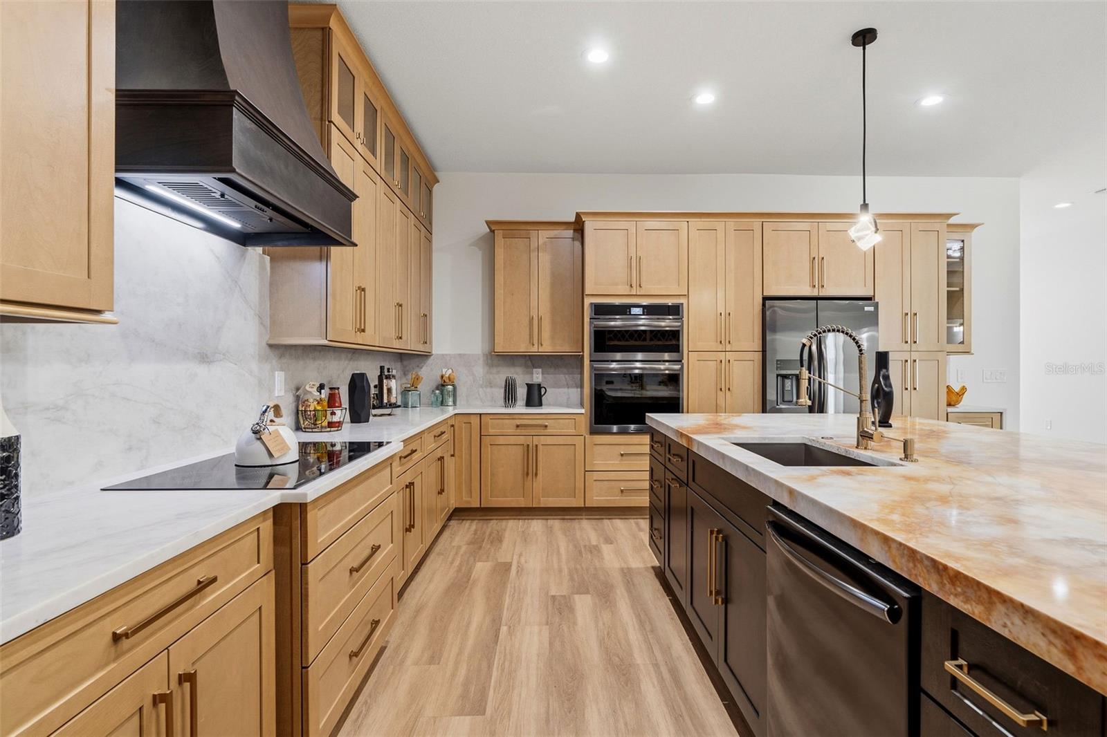 2914 W WALNUT ST — photo 18