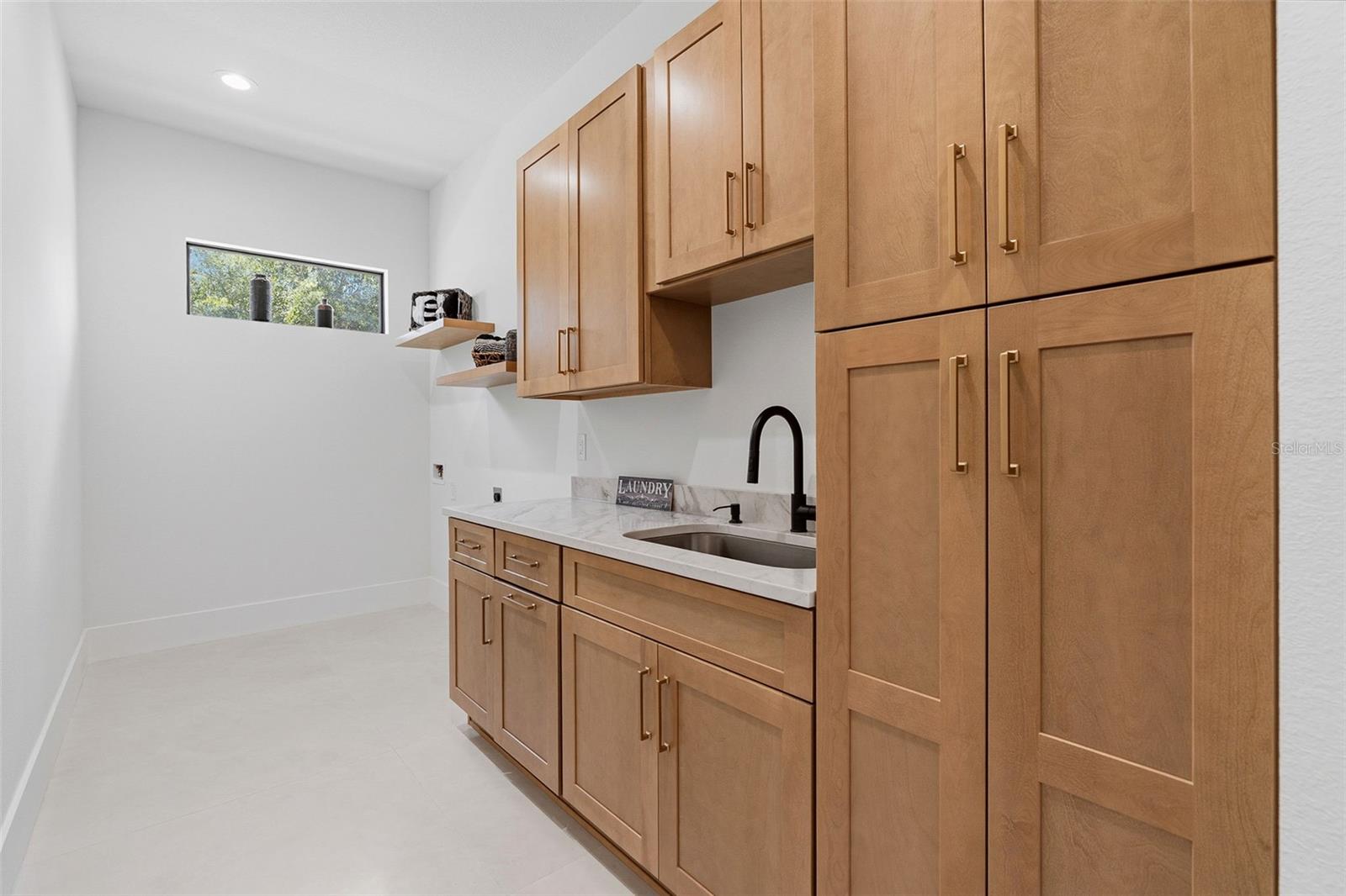 2914 W WALNUT ST — photo 44