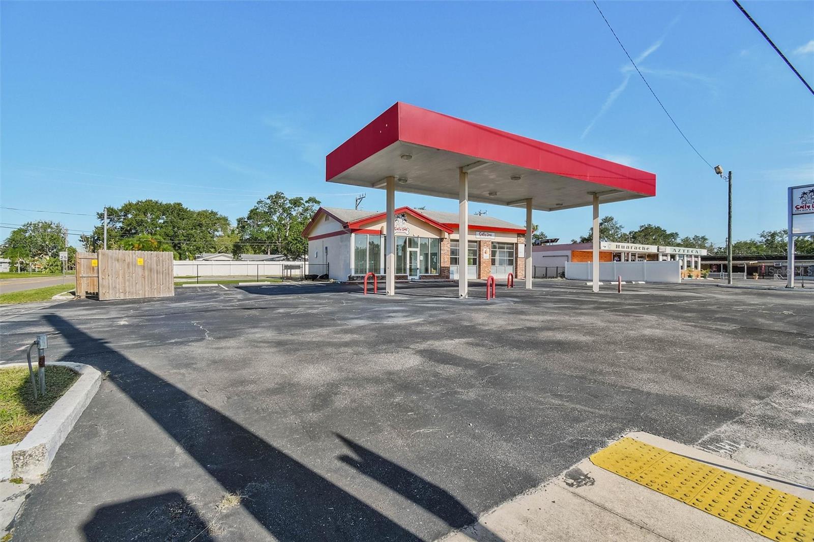 2000 BAYSHORE BLVD — photo 8
