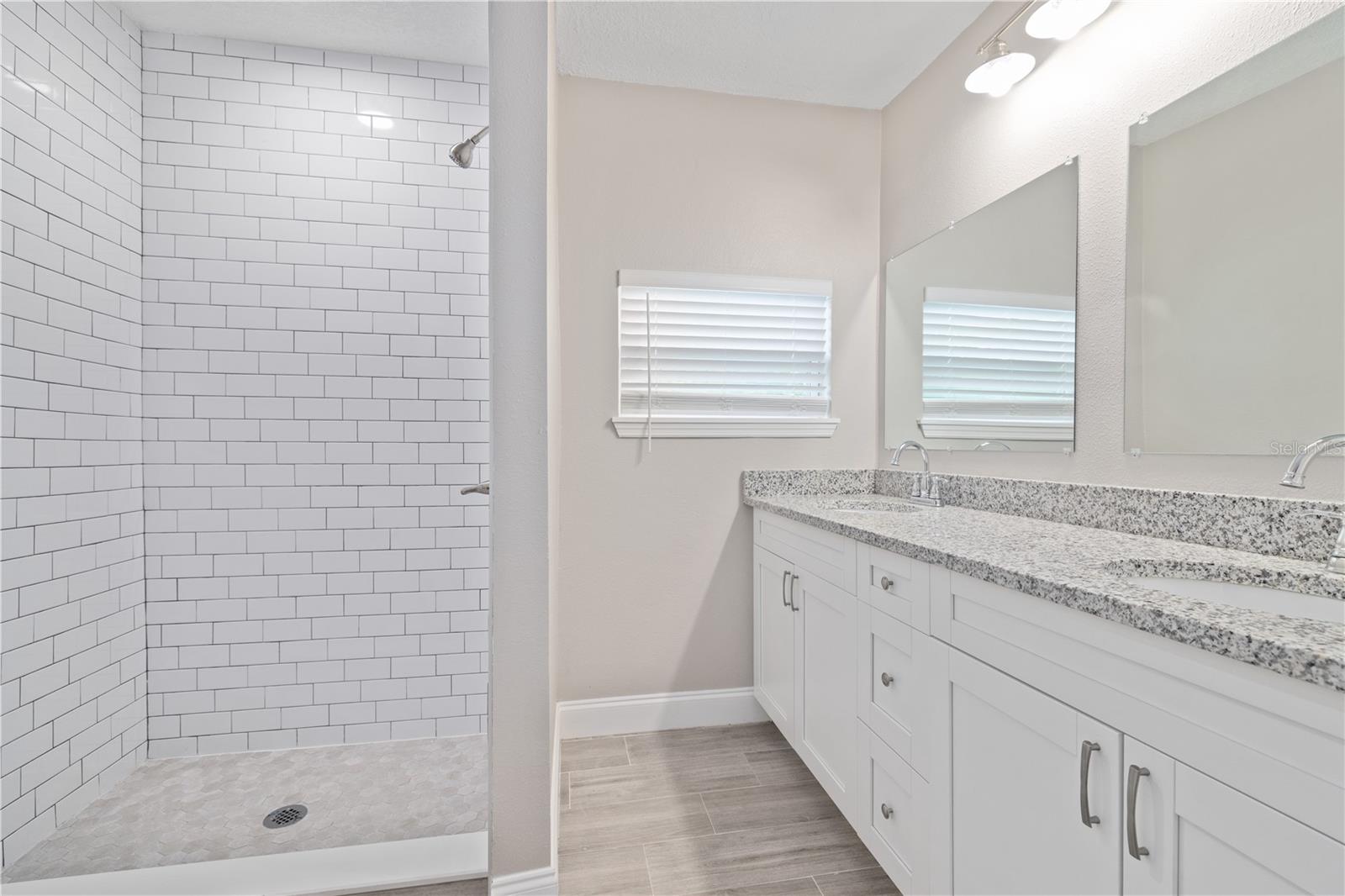408 W VIRGINIA AVE — photo 13