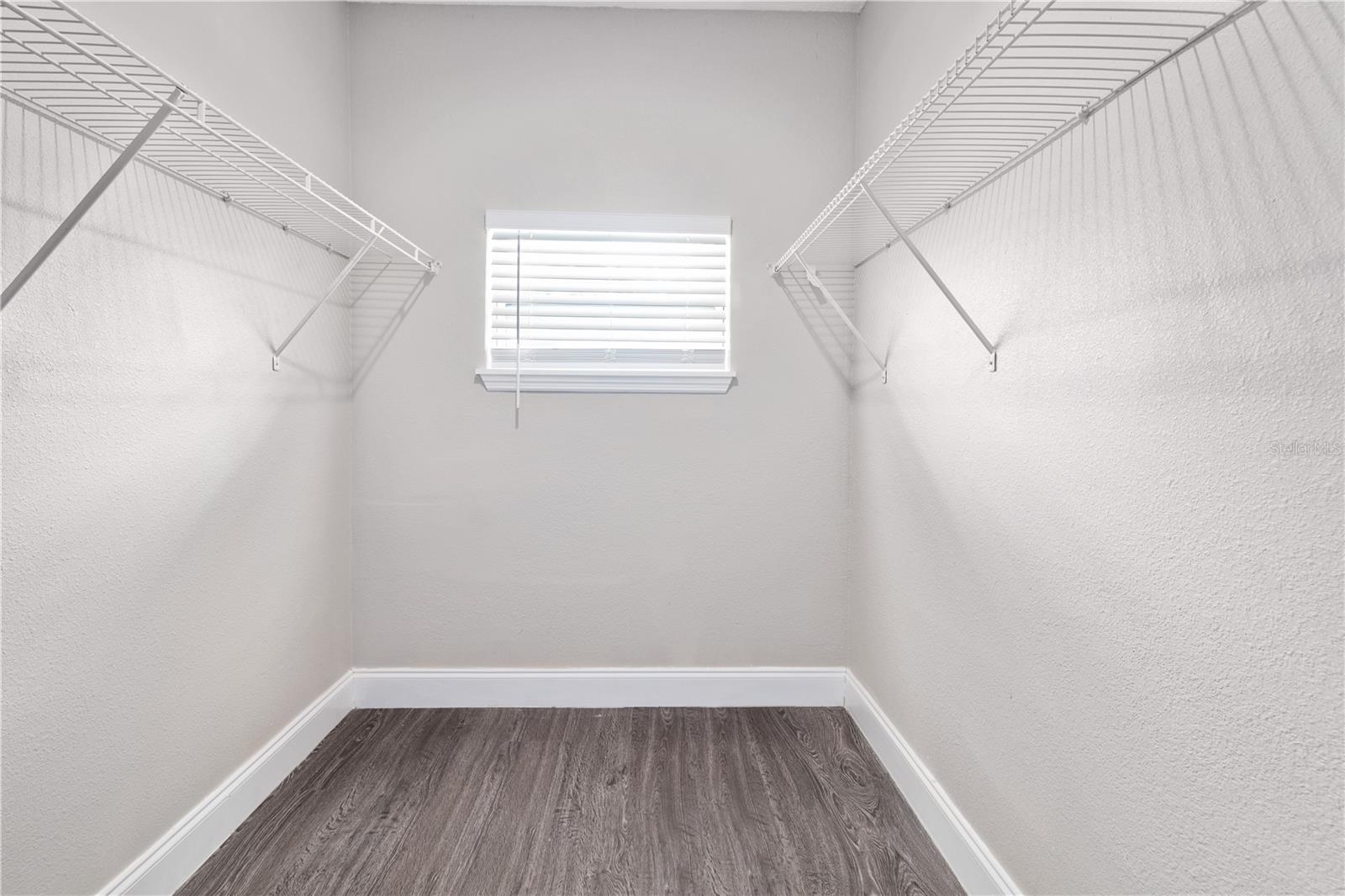 408 W VIRGINIA AVE — photo 15