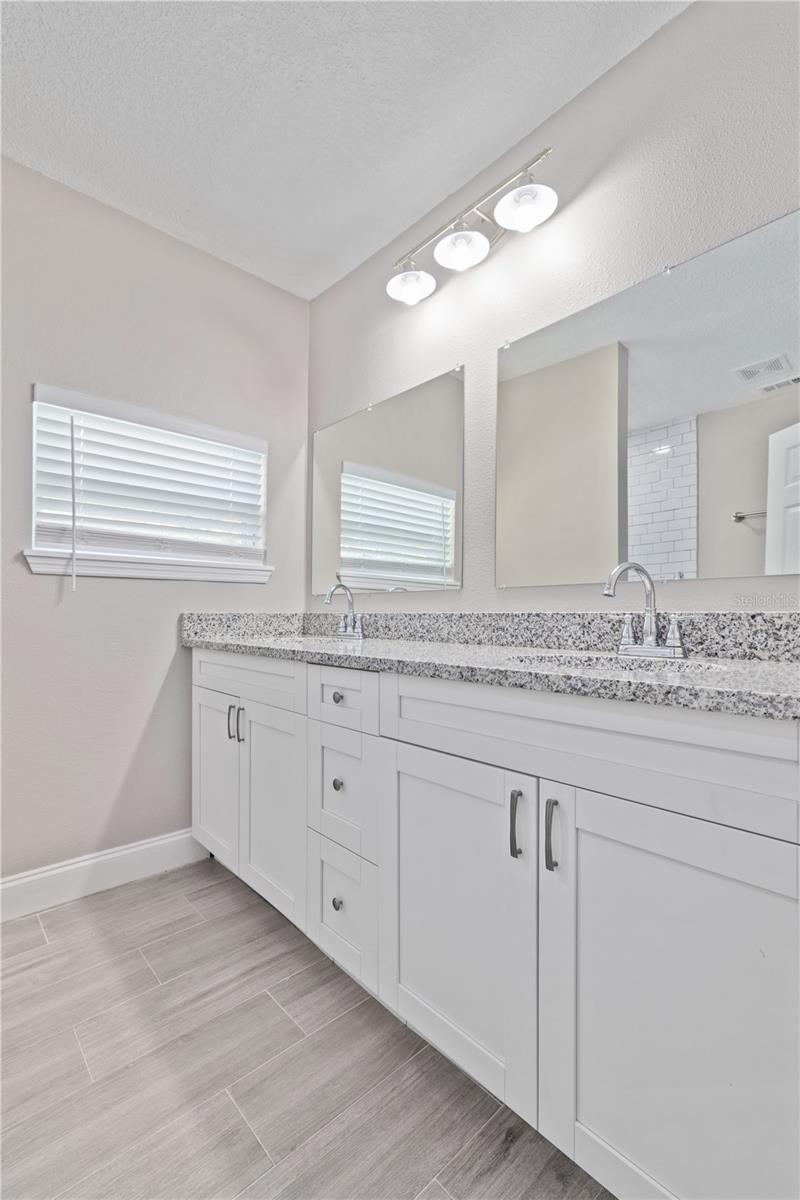 408 W VIRGINIA AVE — photo 14