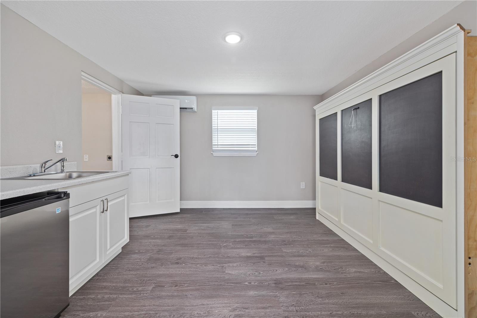 408 W VIRGINIA AVE — photo 22