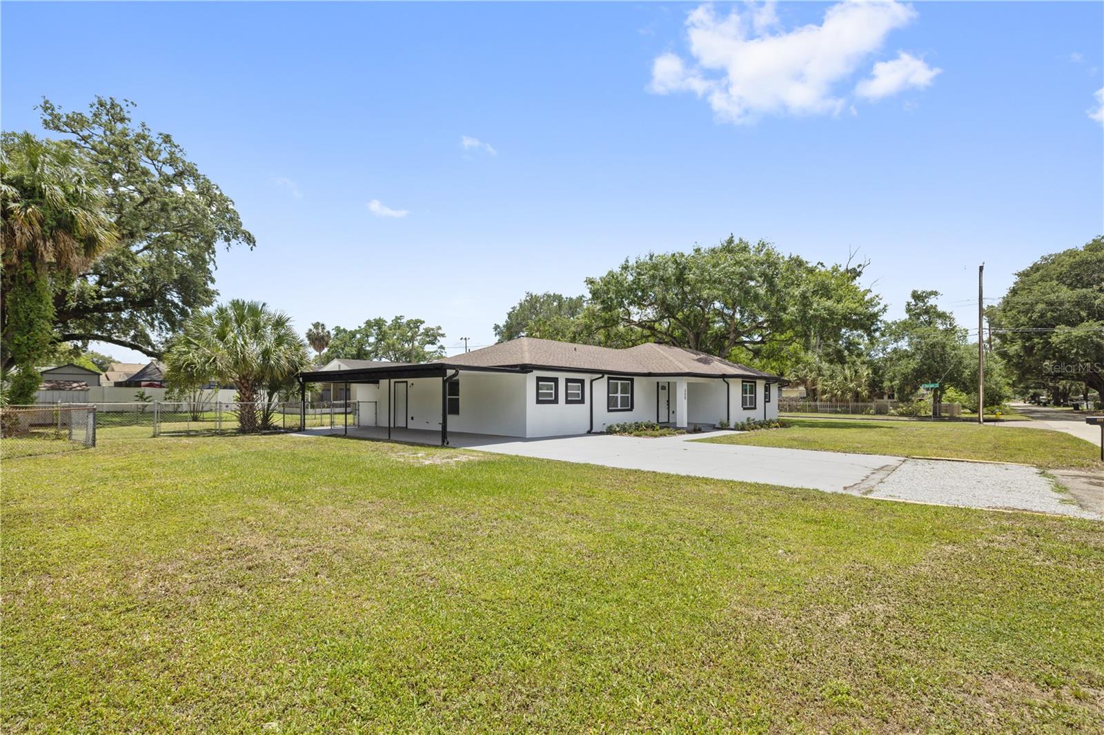 408 W VIRGINIA AVE — photo 2