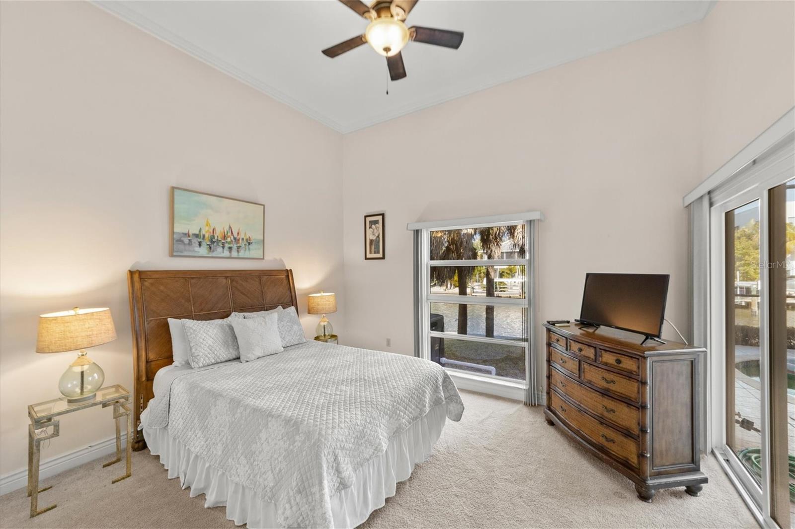 4937 OXFORD DR — photo 27