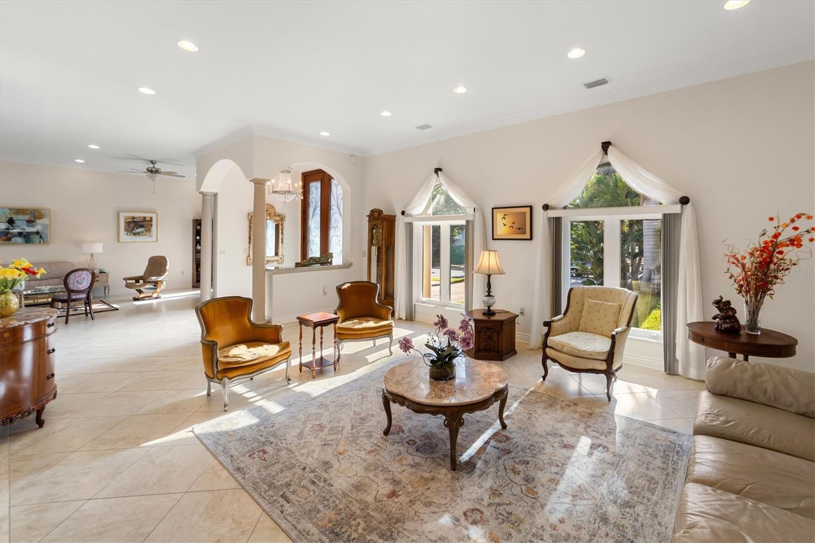 4937 OXFORD DR — photo 8
