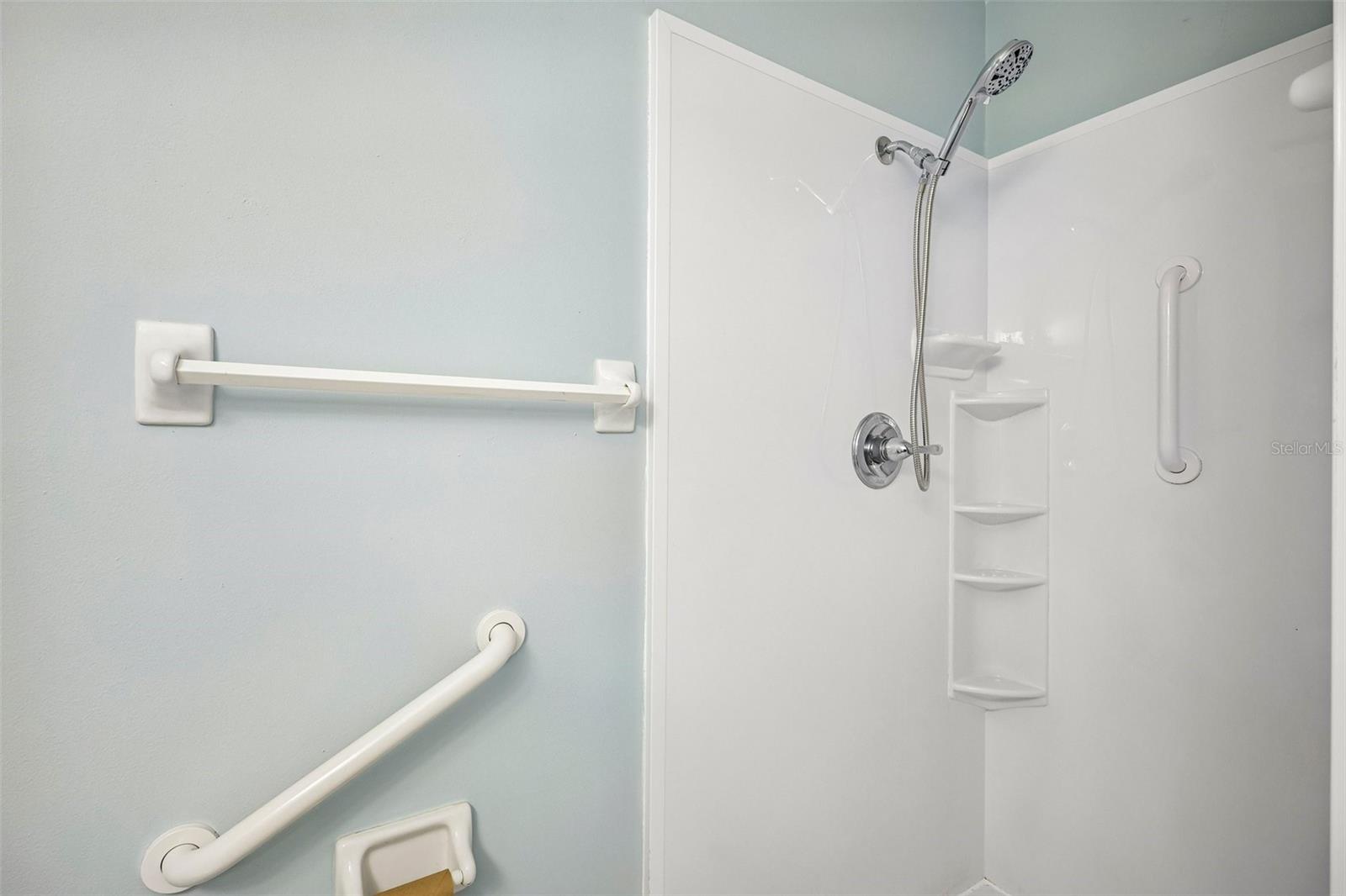 2224 GRENADIER DR — photo 19
