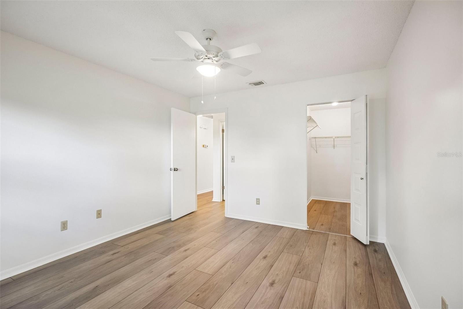 2224 GRENADIER DR — photo 16
