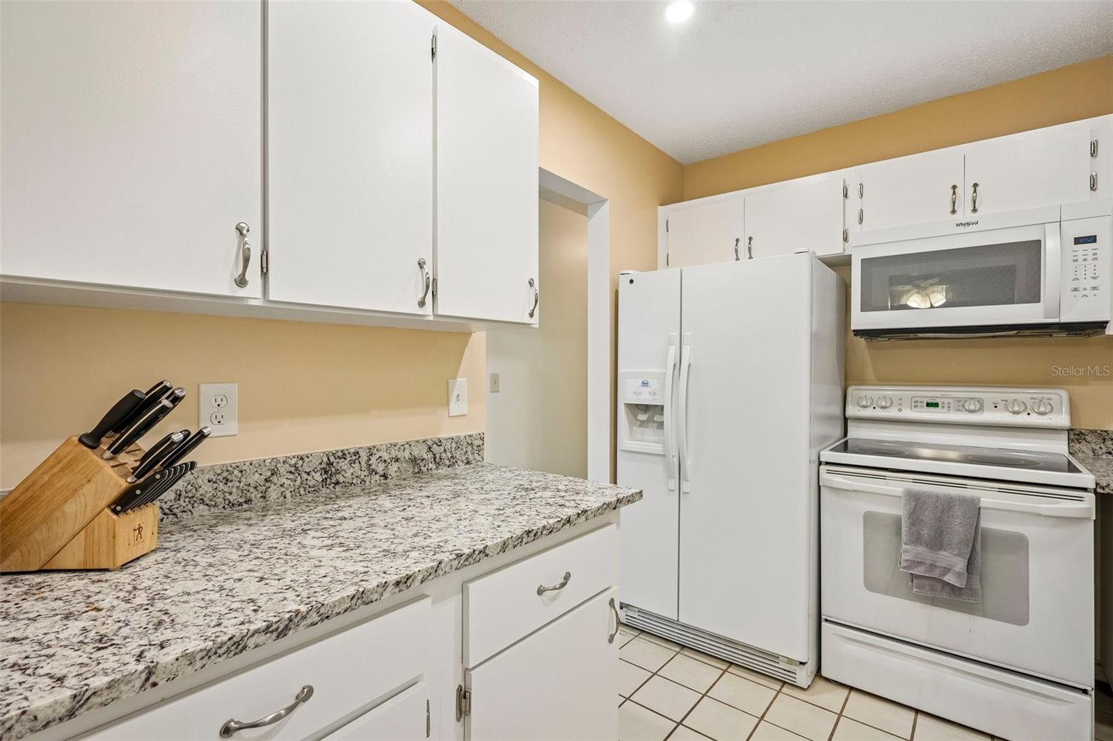 2224 GRENADIER DR — photo 13