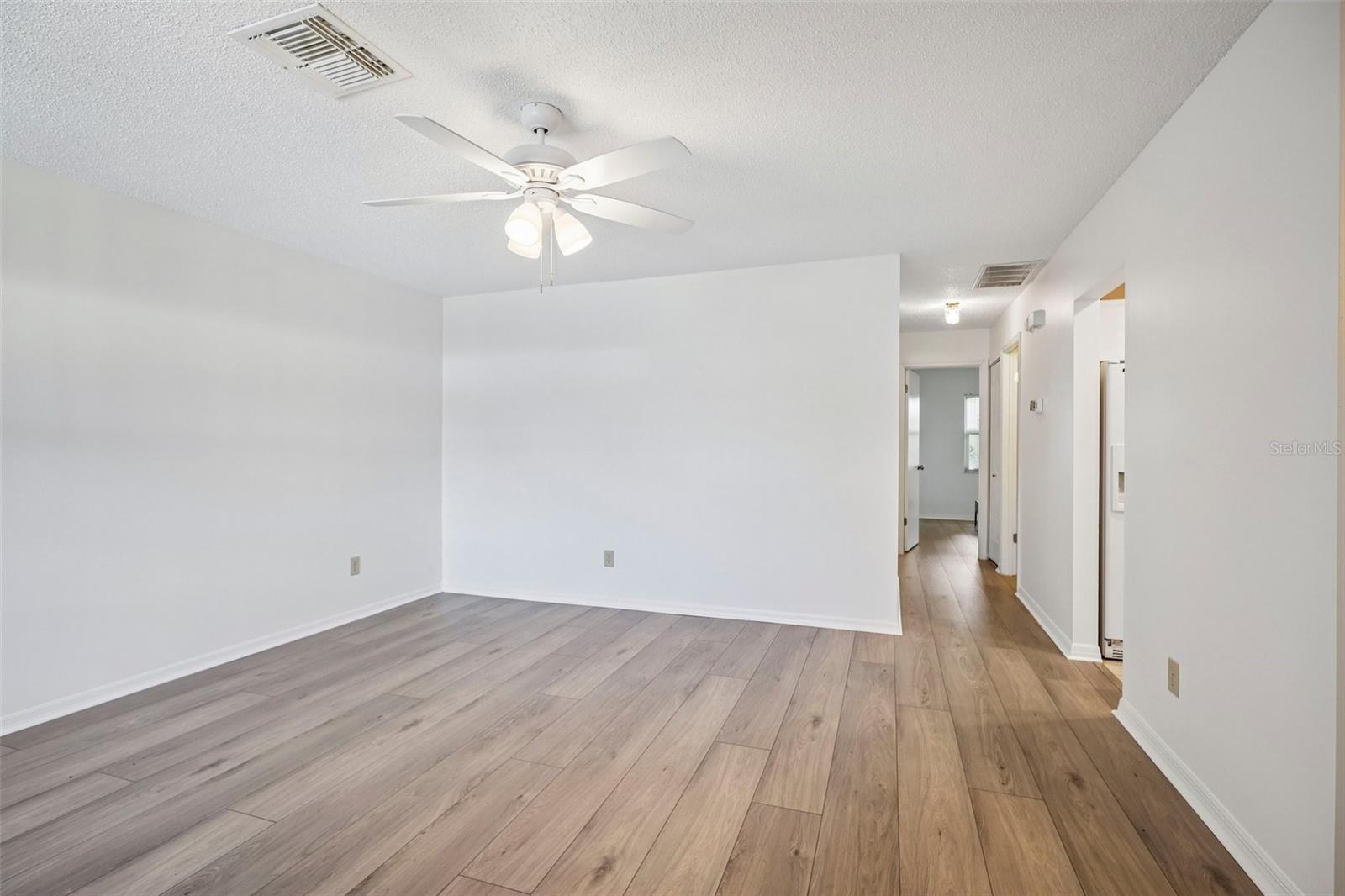 2224 GRENADIER DR — photo 7