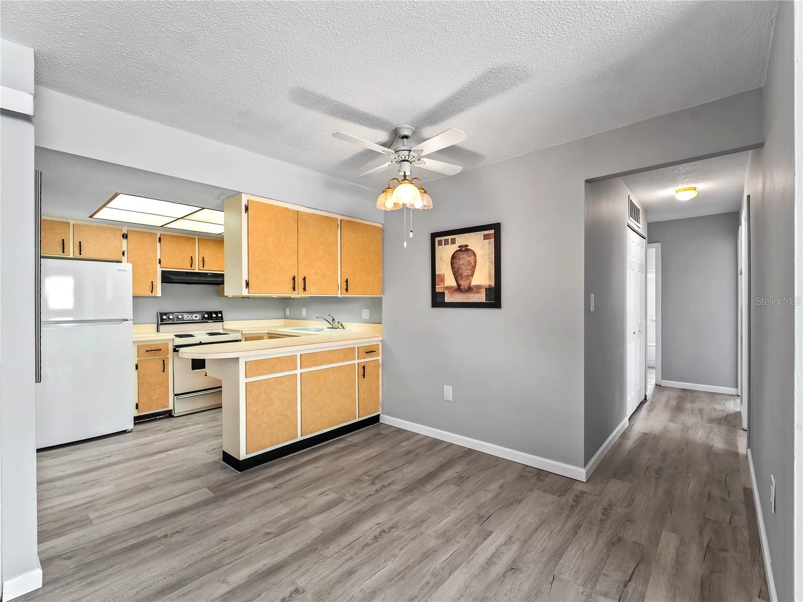 460 BASE AVE E #128 — photo 19