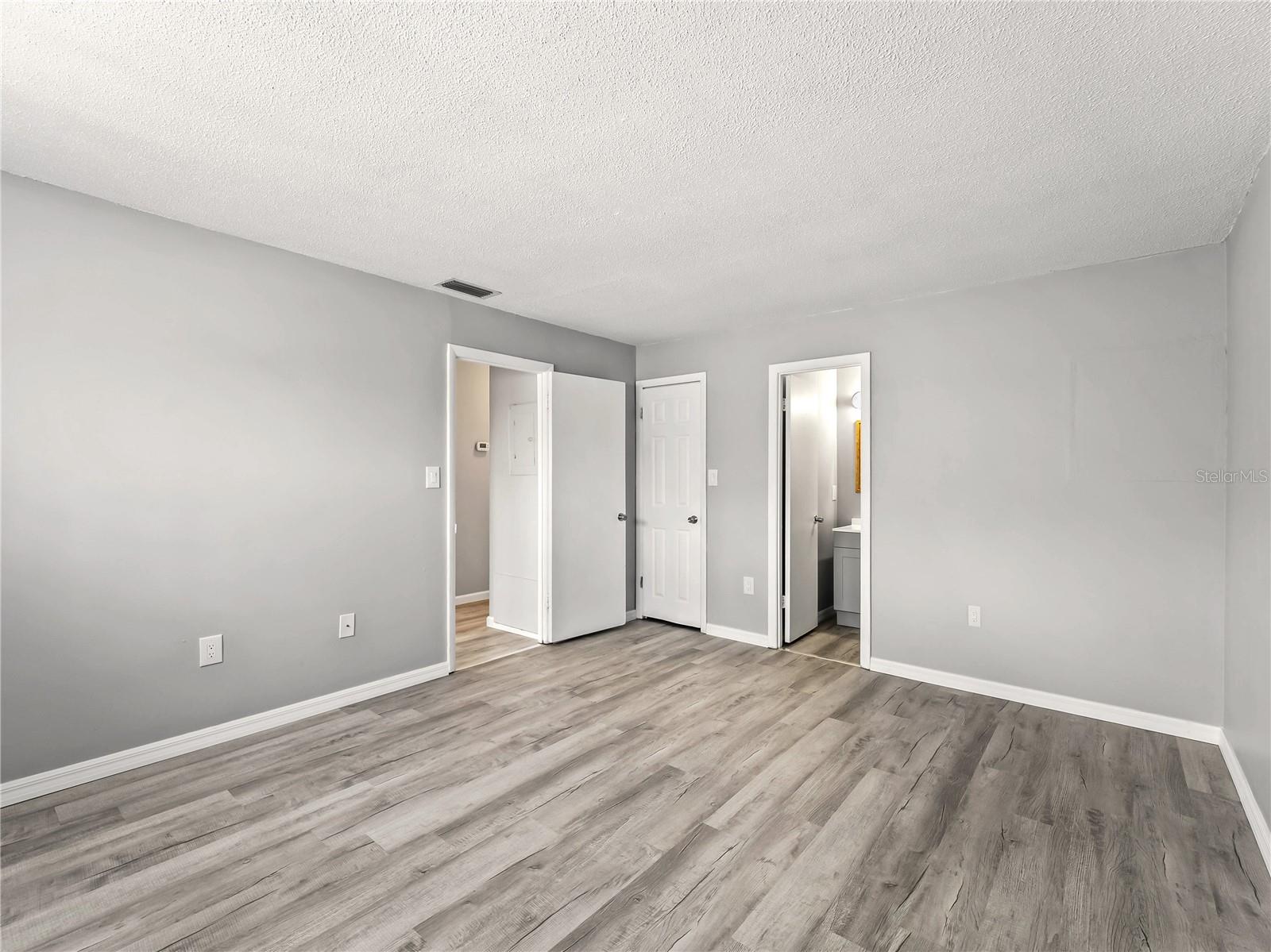 460 BASE AVE E #128 — photo 9