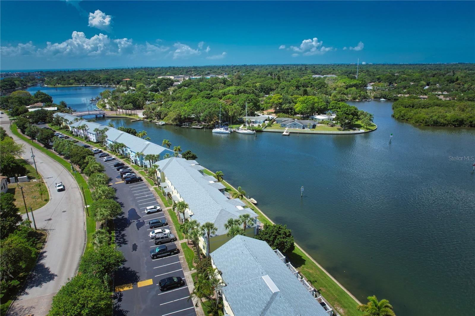 102 POMPANO DR SE #C — photo 31