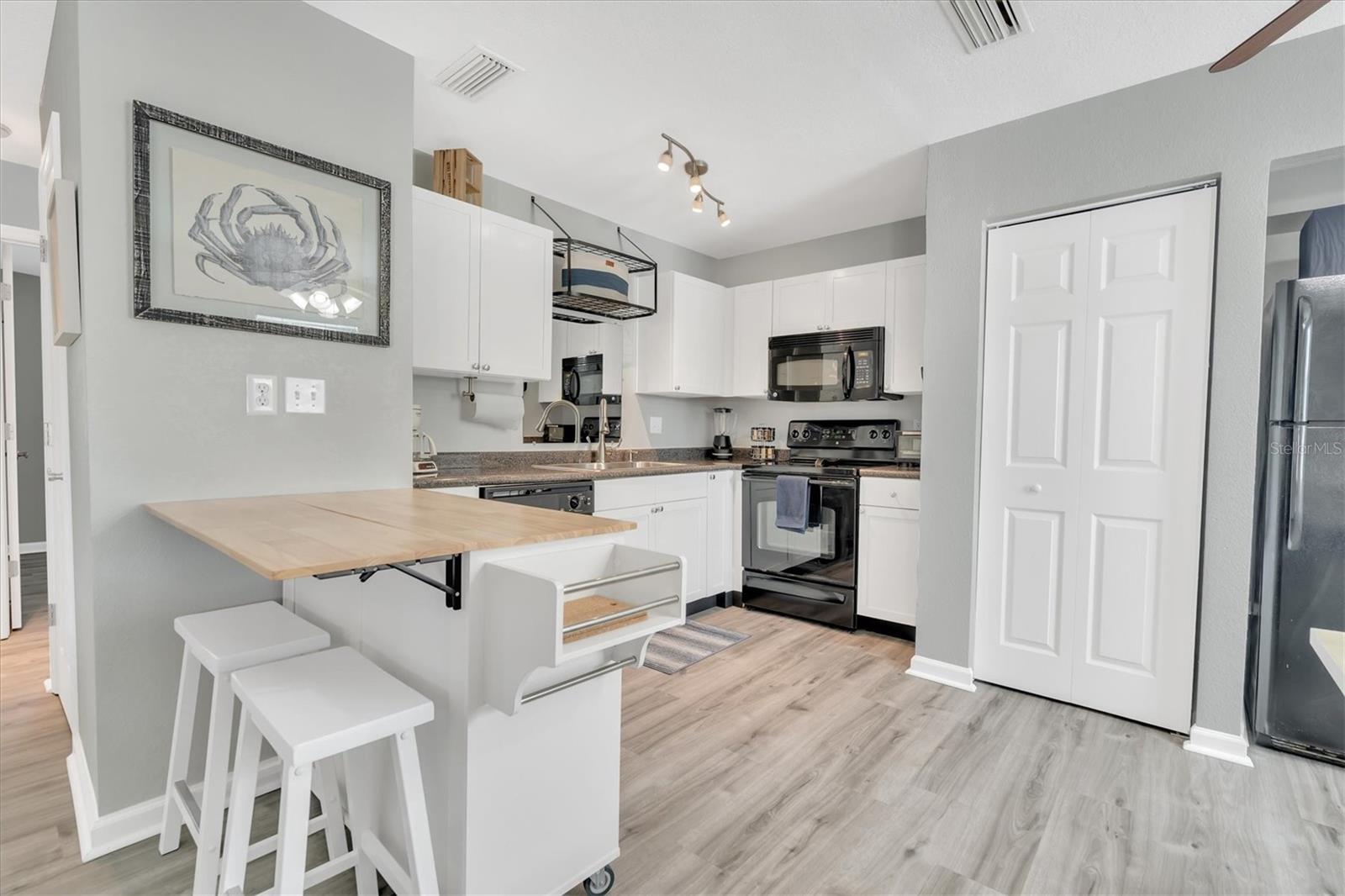 102 POMPANO DR SE #C — photo 13