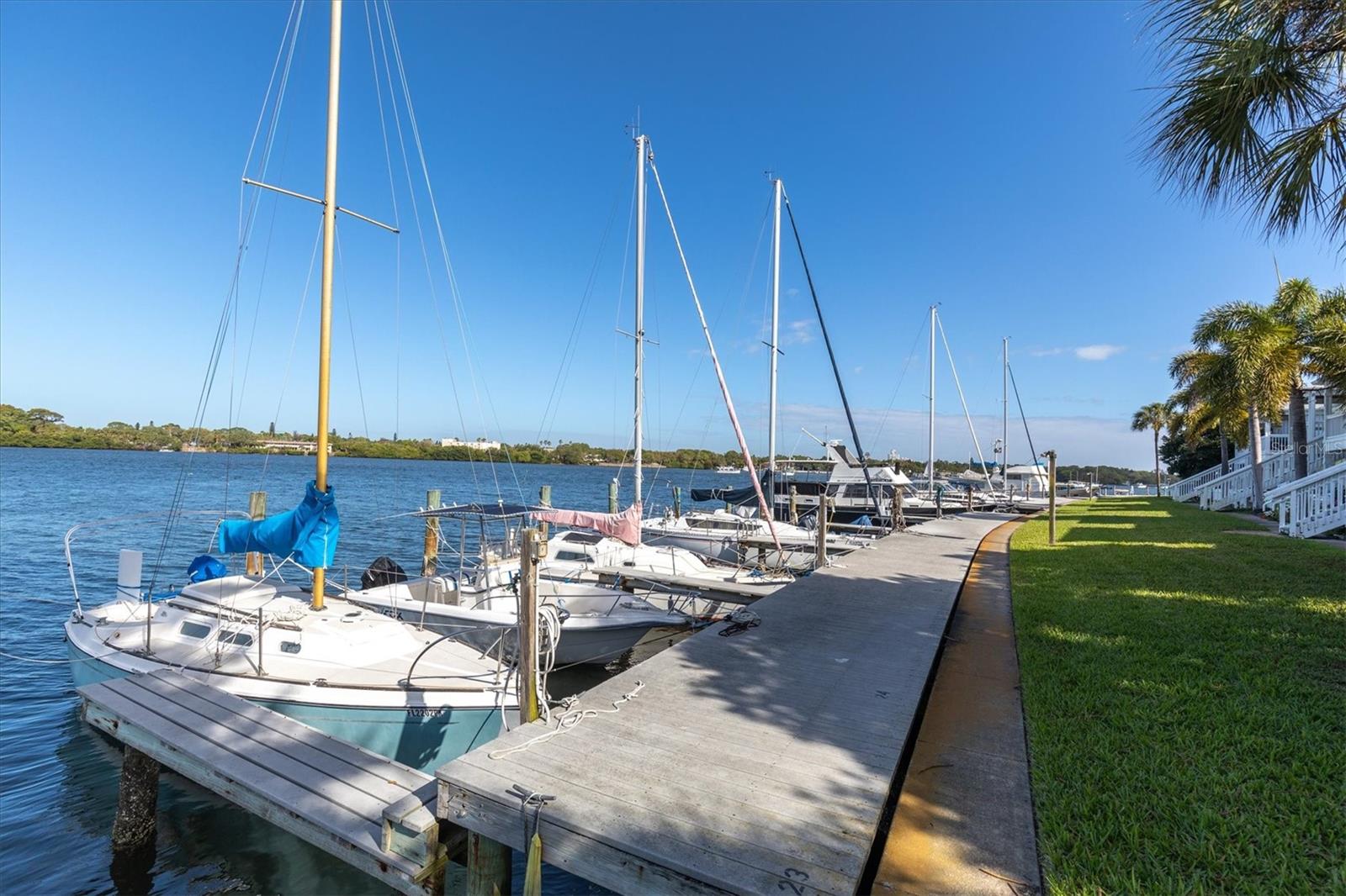 102 POMPANO DR SE #C — photo 30