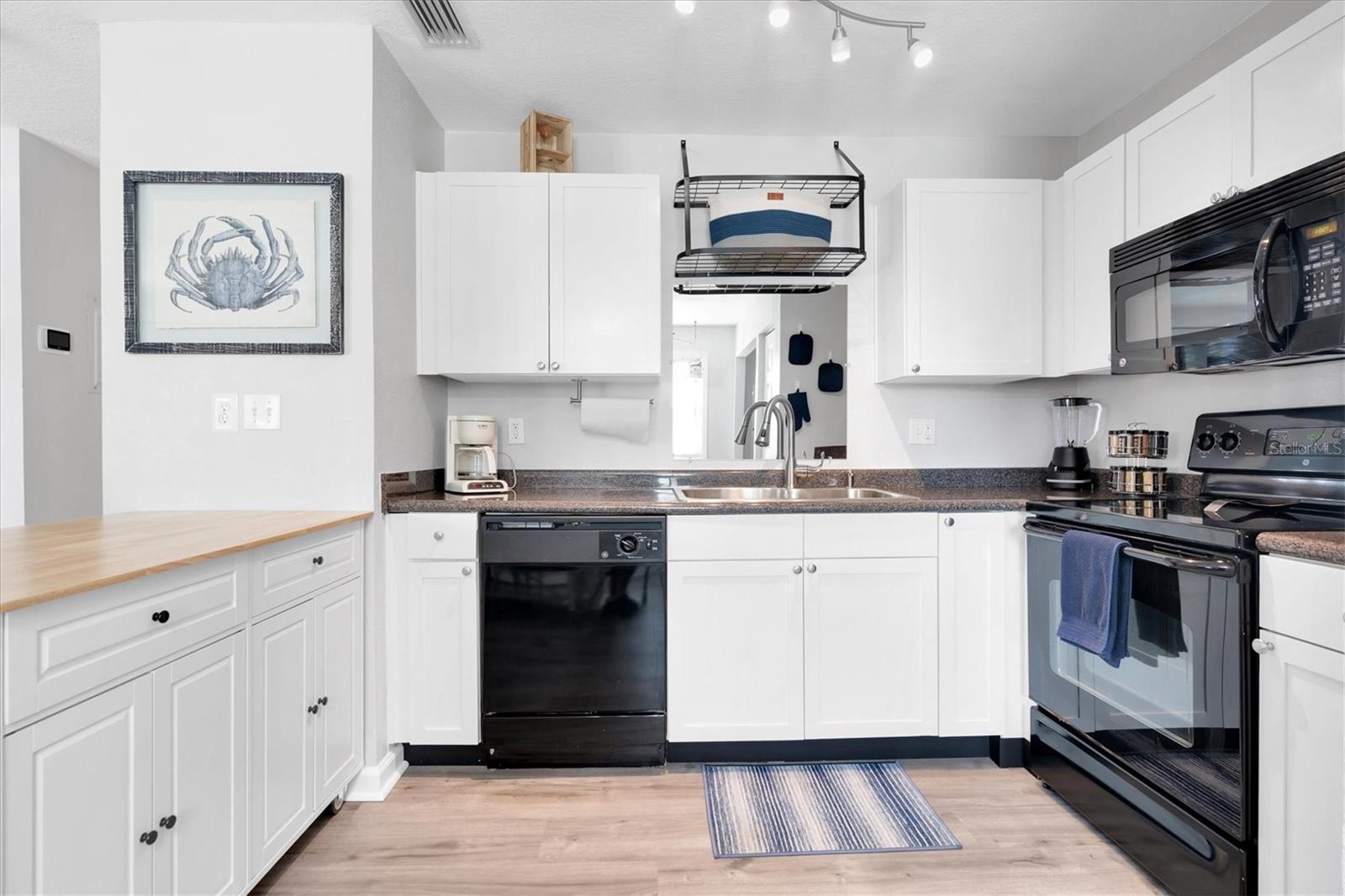 102 POMPANO DR SE #C — photo 12