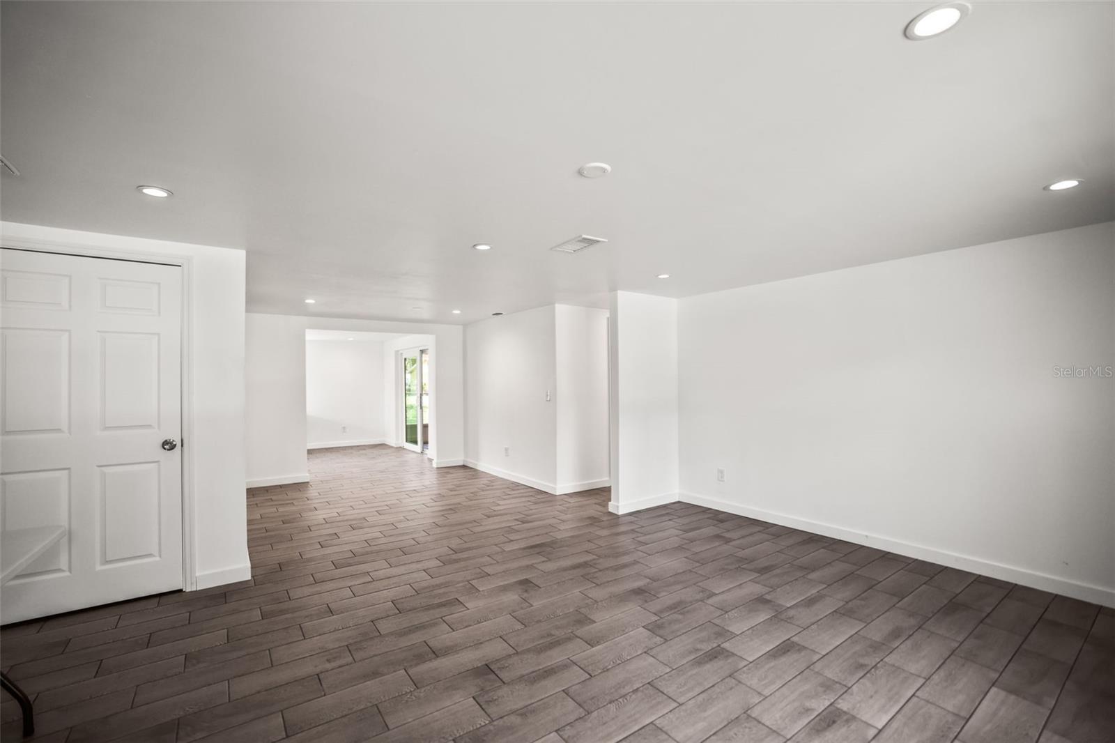 5646 QUIST DR — photo 4