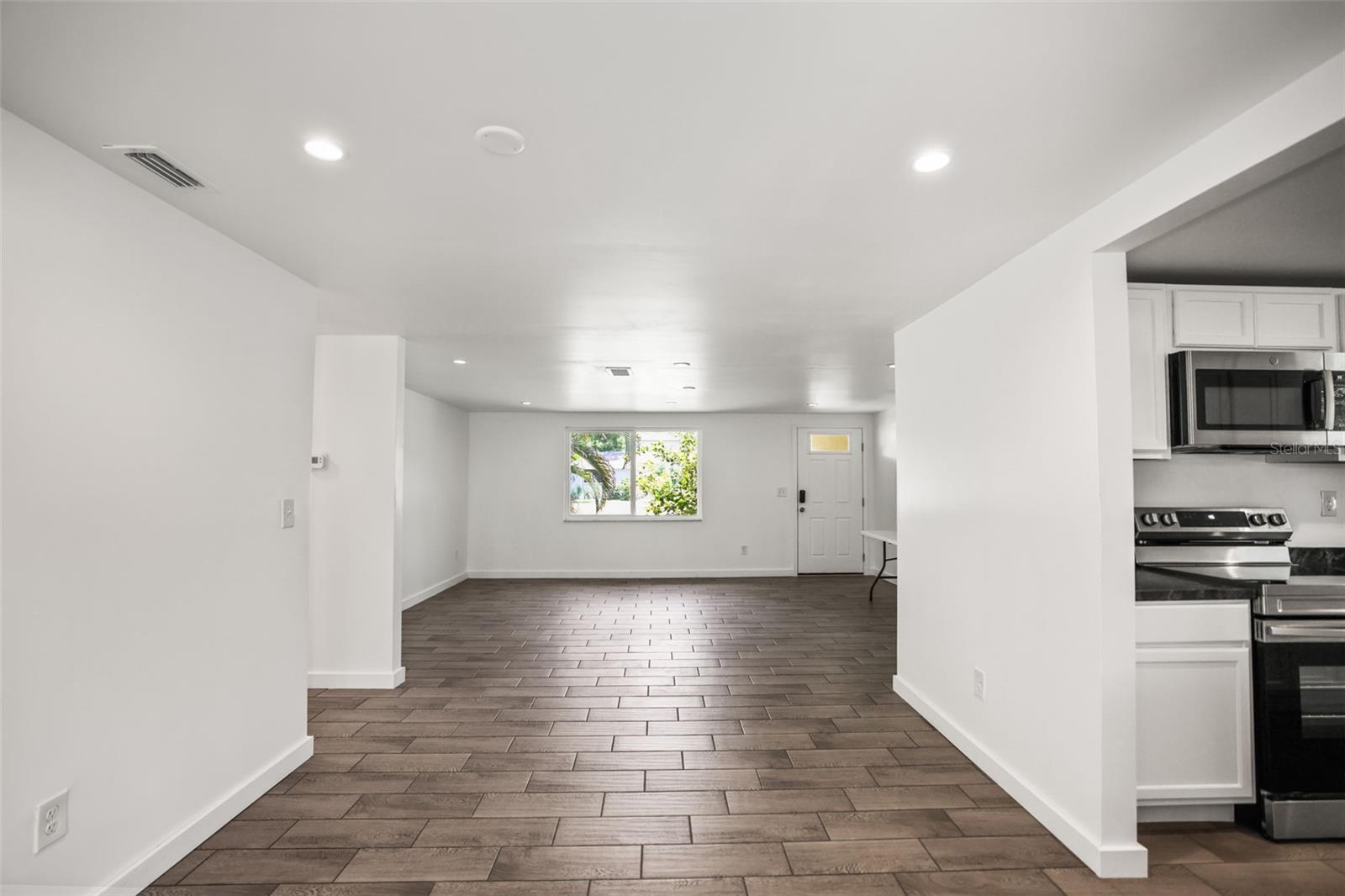 5646 QUIST DR — photo 13