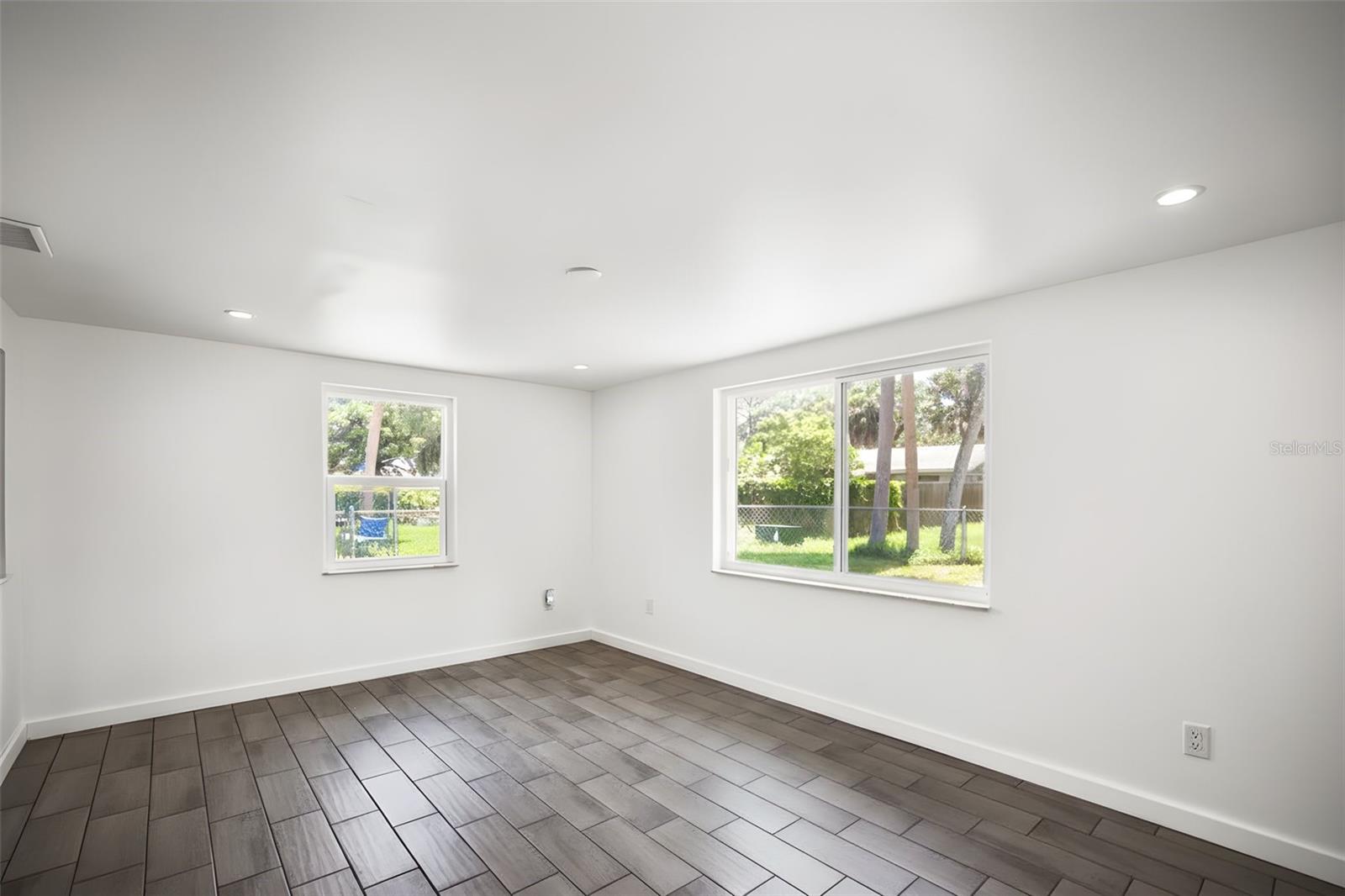 5646 QUIST DR — photo 18
