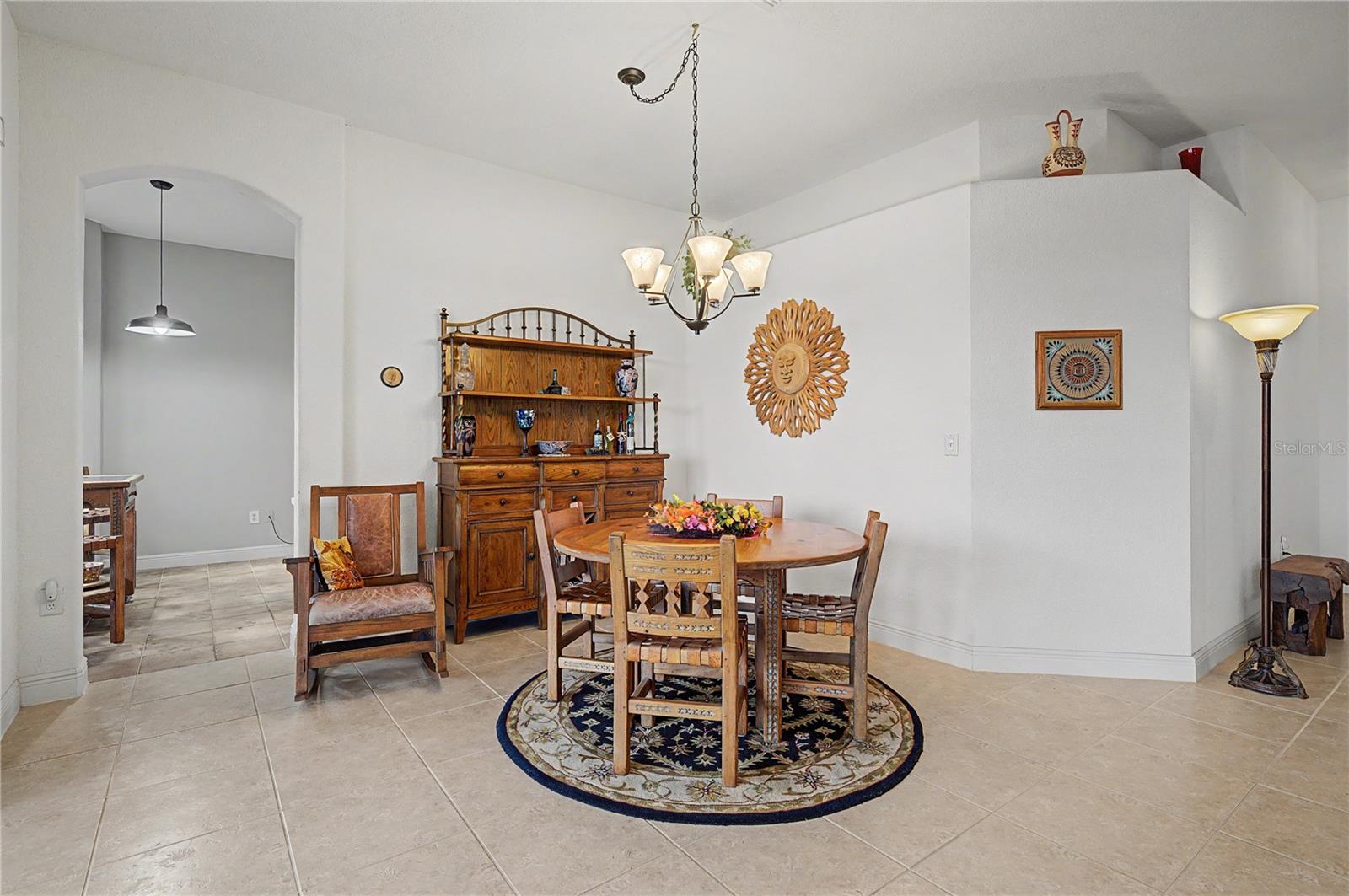 10231 CLEGHORN DR — photo 32