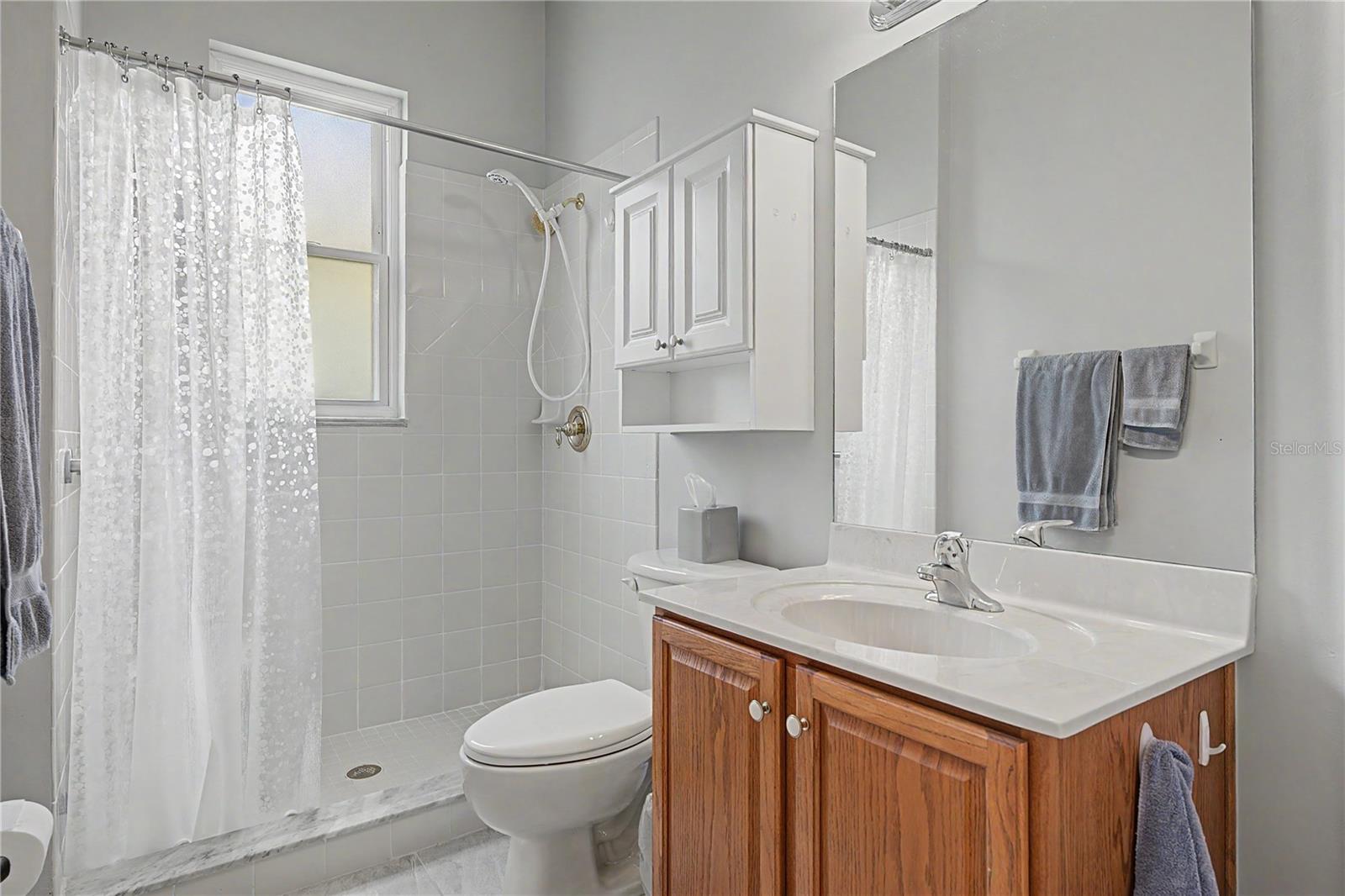 10231 CLEGHORN DR — photo 30