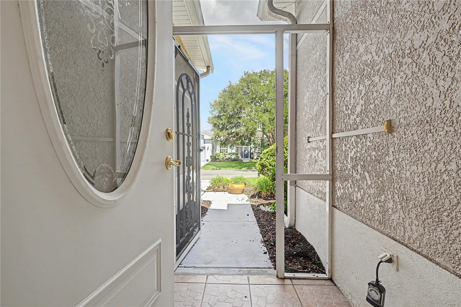 10231 CLEGHORN DR — photo 7