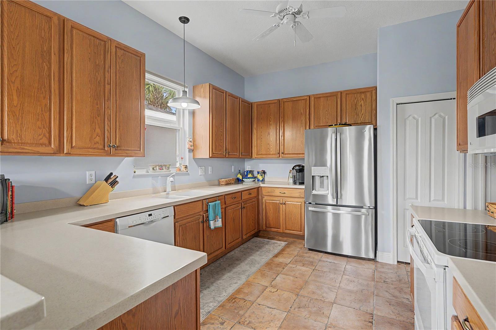 10231 CLEGHORN DR — photo 28