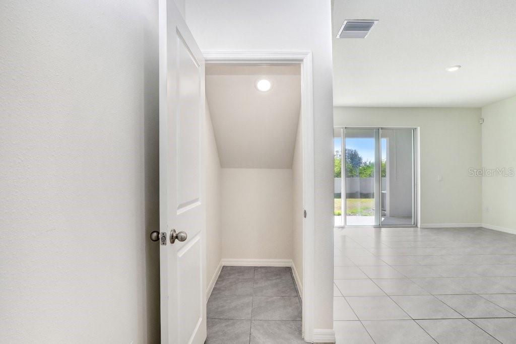 366 MANGROVE SHADE CIR — photo 10
