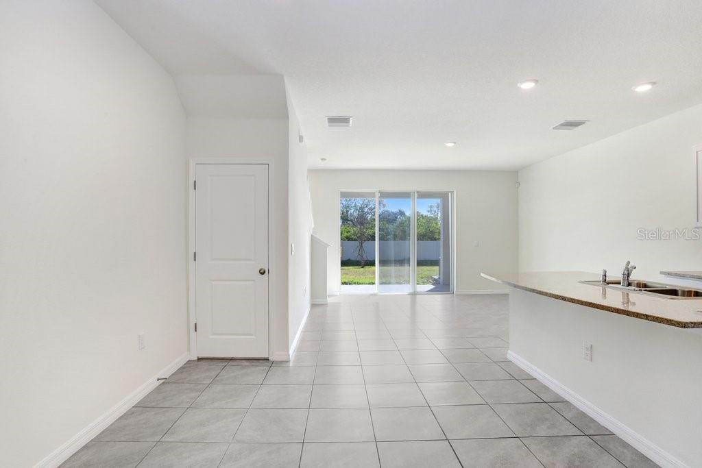 366 MANGROVE SHADE CIR — photo 4