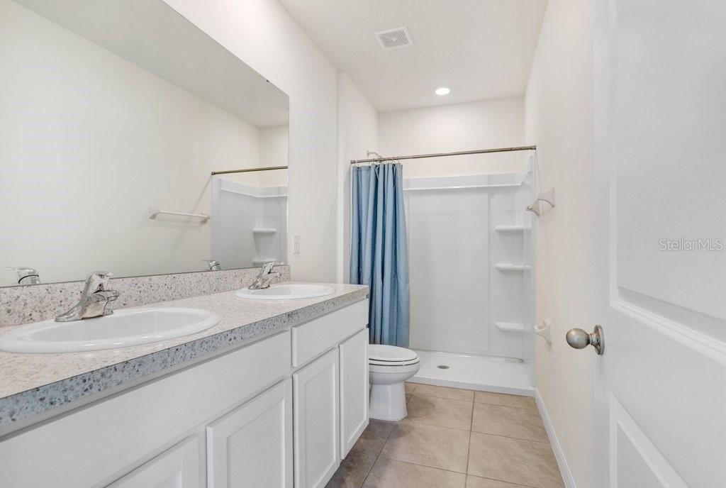 366 MANGROVE SHADE CIR — photo 13