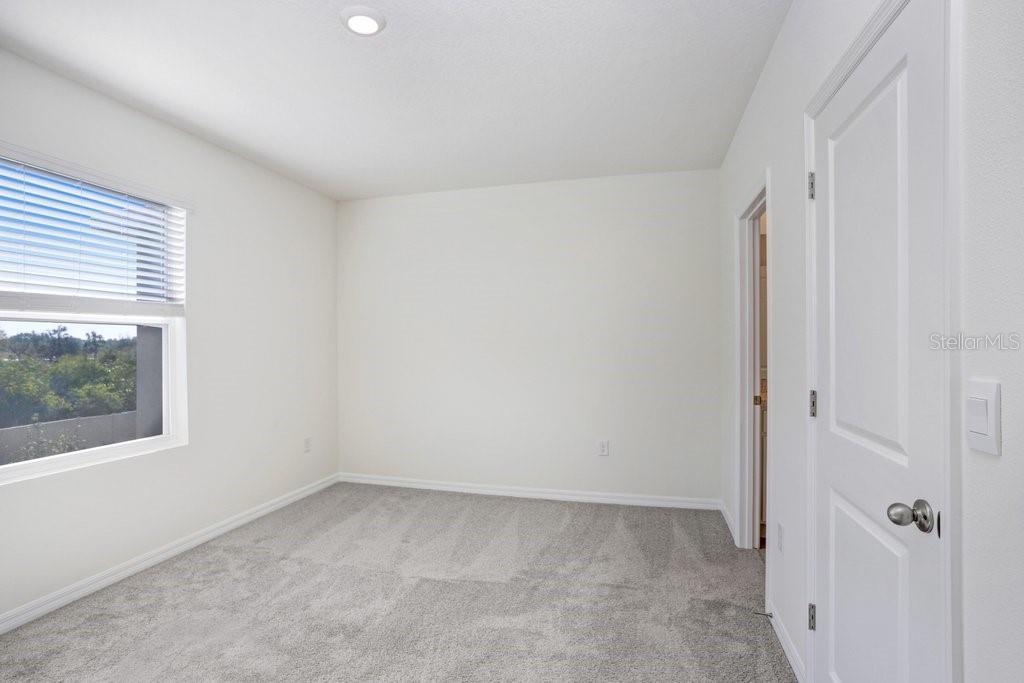 366 MANGROVE SHADE CIR — photo 11