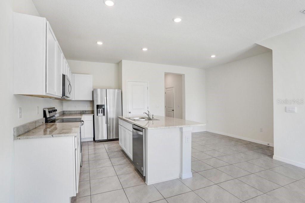 366 MANGROVE SHADE CIR — photo 6